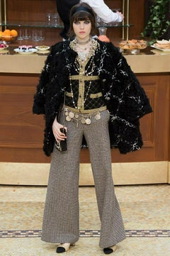 CHANEL New 9K$ Iconic Coco Brasserie Quilted Jacket Dress 38 FR