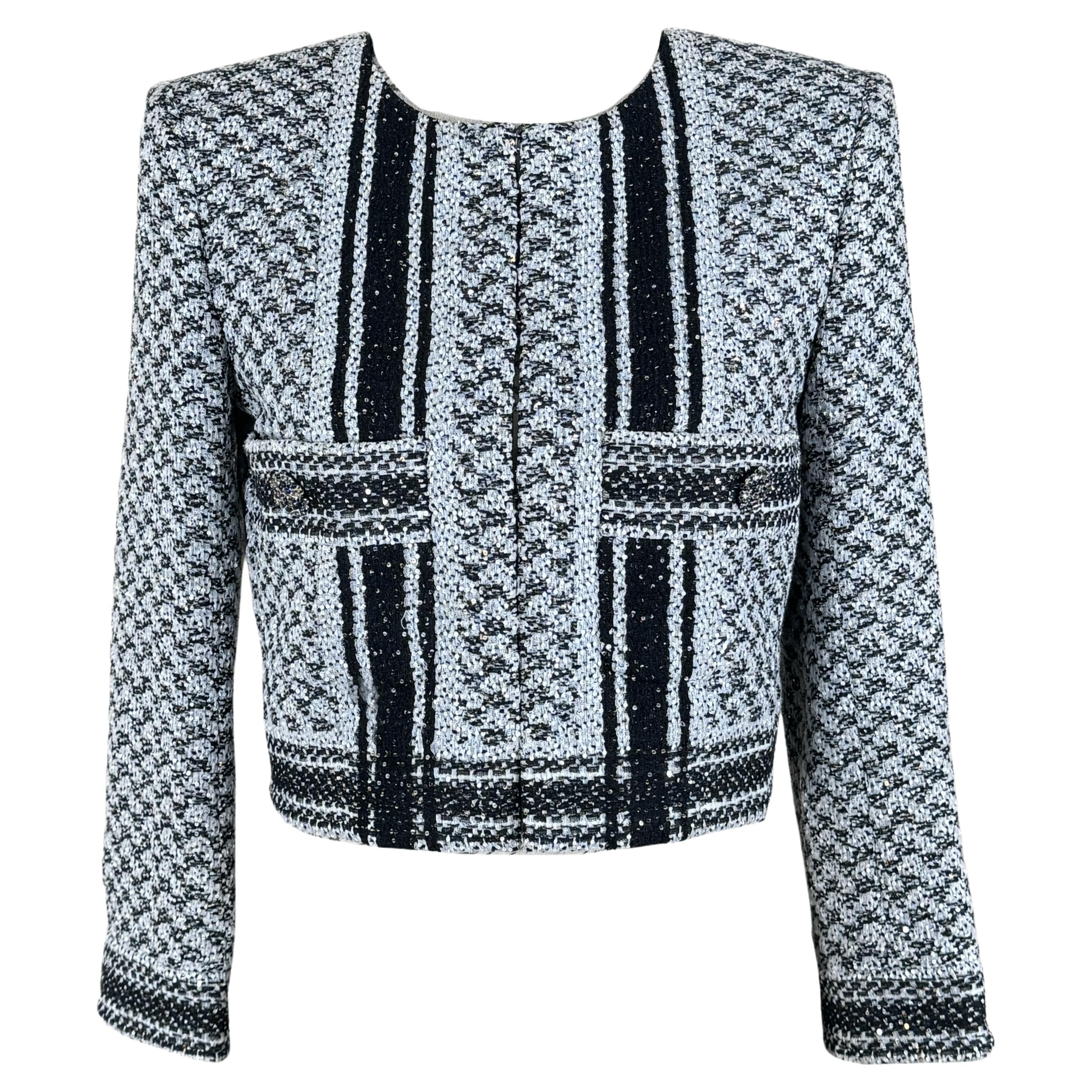 Chanel New 9K Iconic Gigi Hadid Style Tweed Jacket For Sale