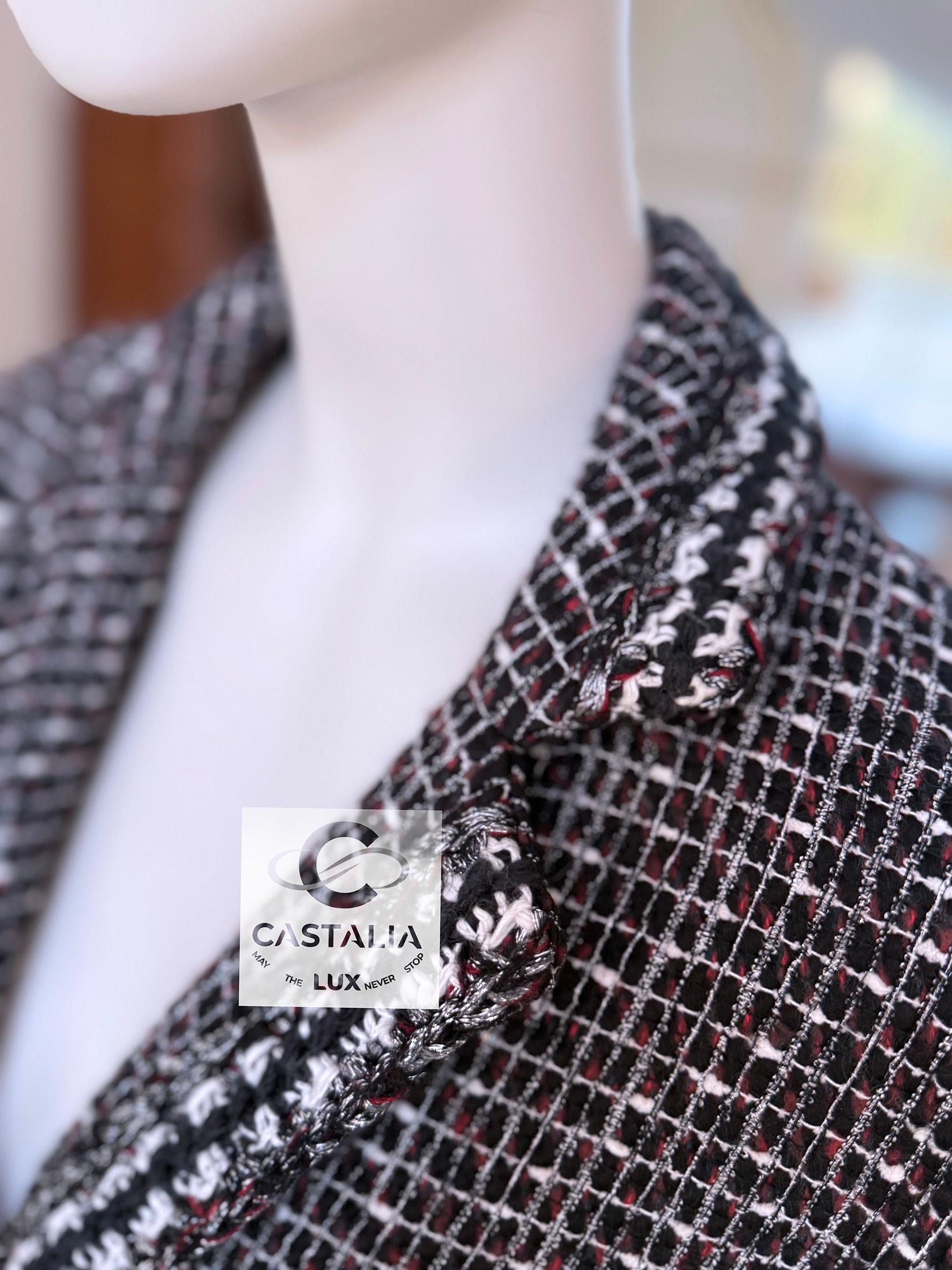 Chanel New Ad Campaign Black Shimmer Tweed Jacket 36 FR For Sale 5