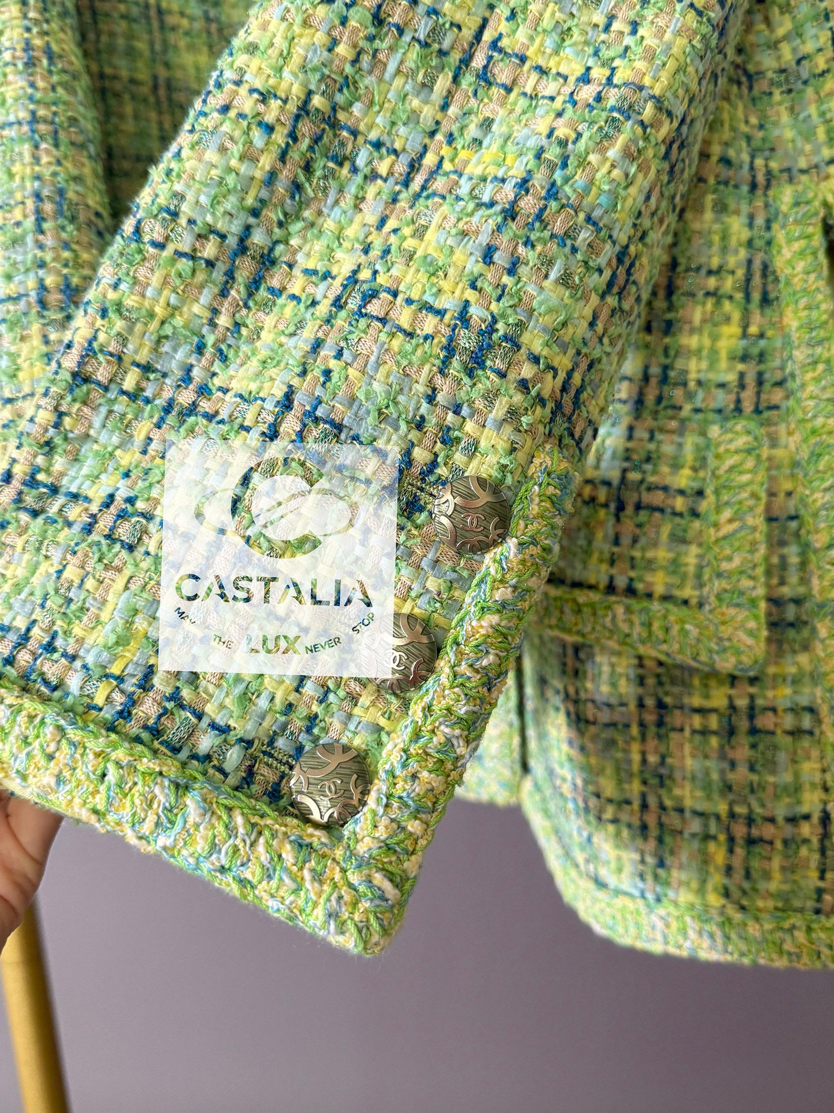 Chanel Neue Werbekampagne Limonengrüne Tweed-Jacke 38 FR im Angebot 9