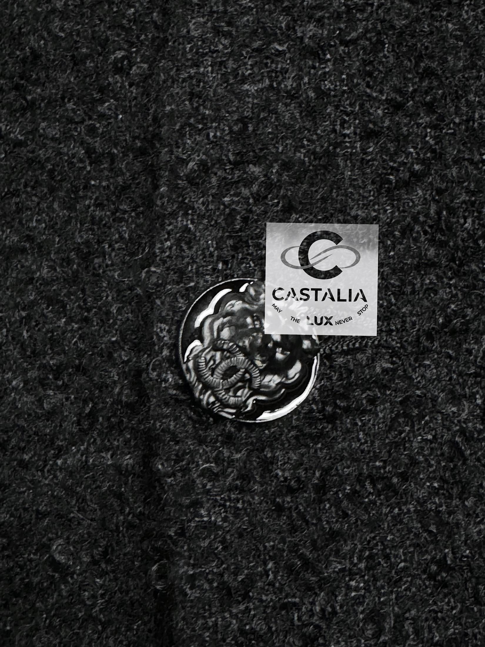 Chanel Nuova Giacca Architettonica in Boucle Tweed Nero 40 FR in vendita 2
