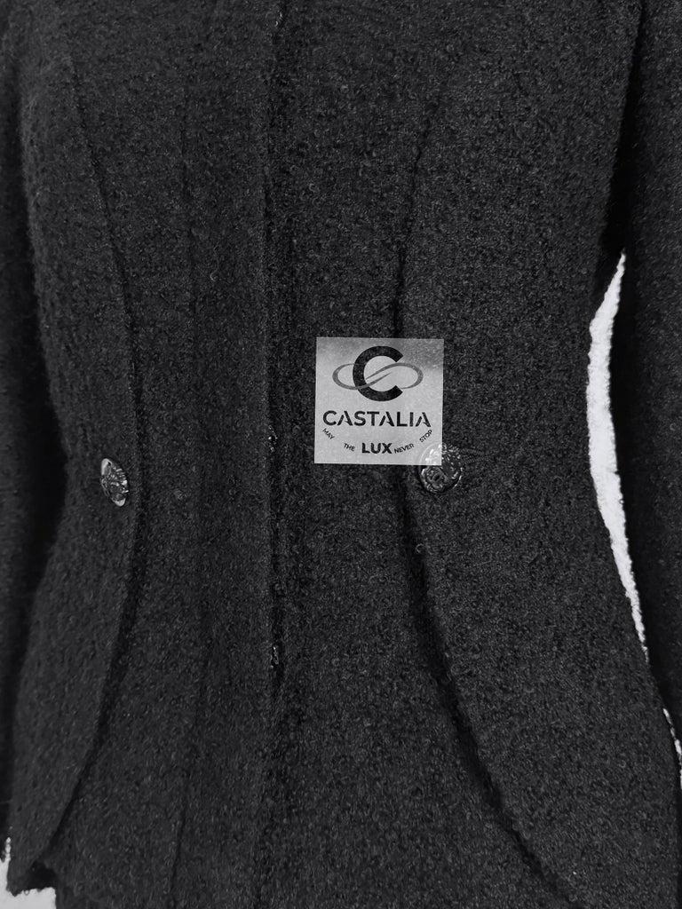 Chanel New Architectural Black Boucle Tweed Jacket 40 FR en vente 3