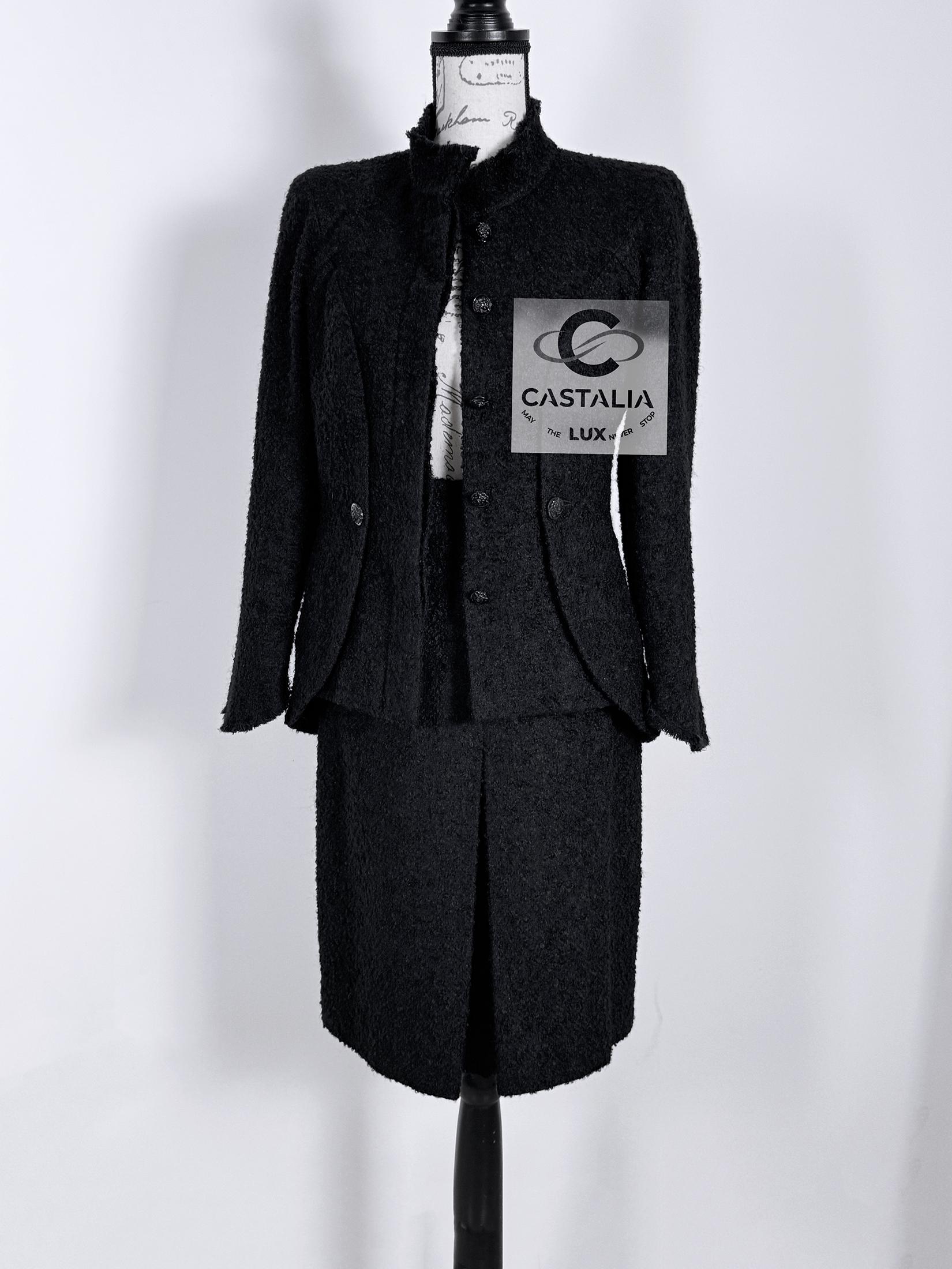 Chanel Nuova Giacca Architettonica in Boucle Tweed Nero 40 FR in vendita 6