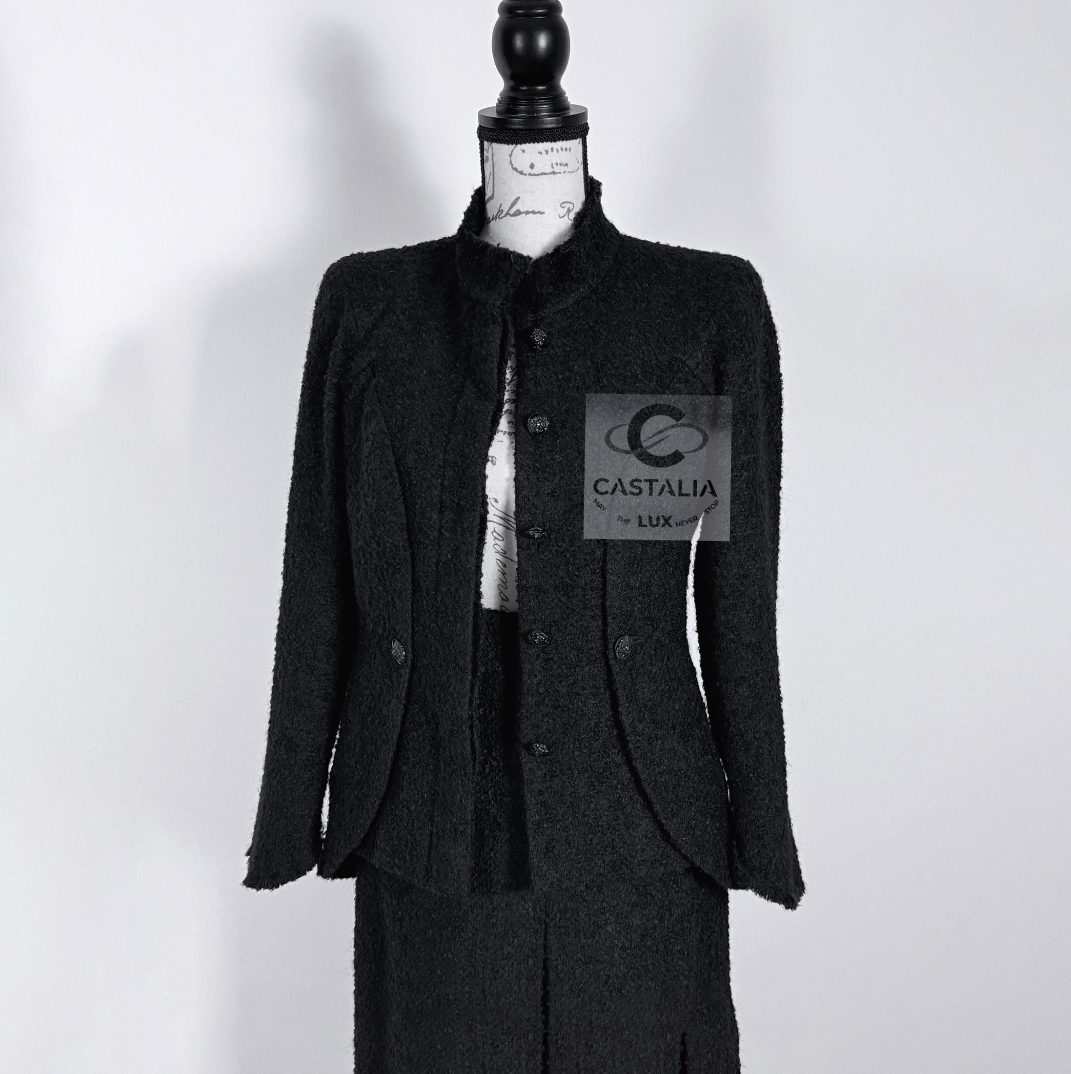 Chanel New Architectural Black Boucle Tweed Jacket 40 FR en vente 6