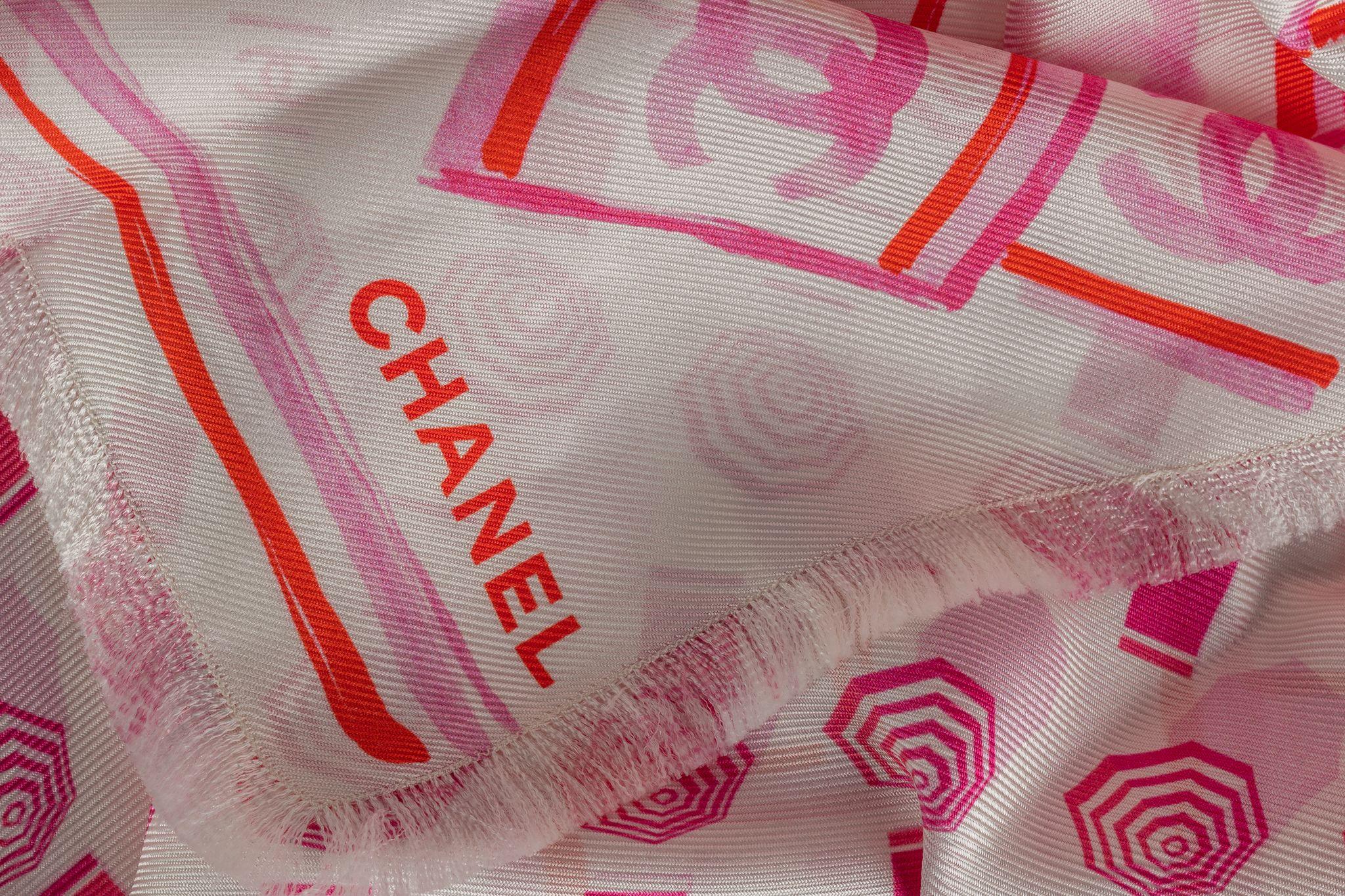 Chanel New Beach Silk Shawl Pink In Excellent Condition In West Hollywood, CA