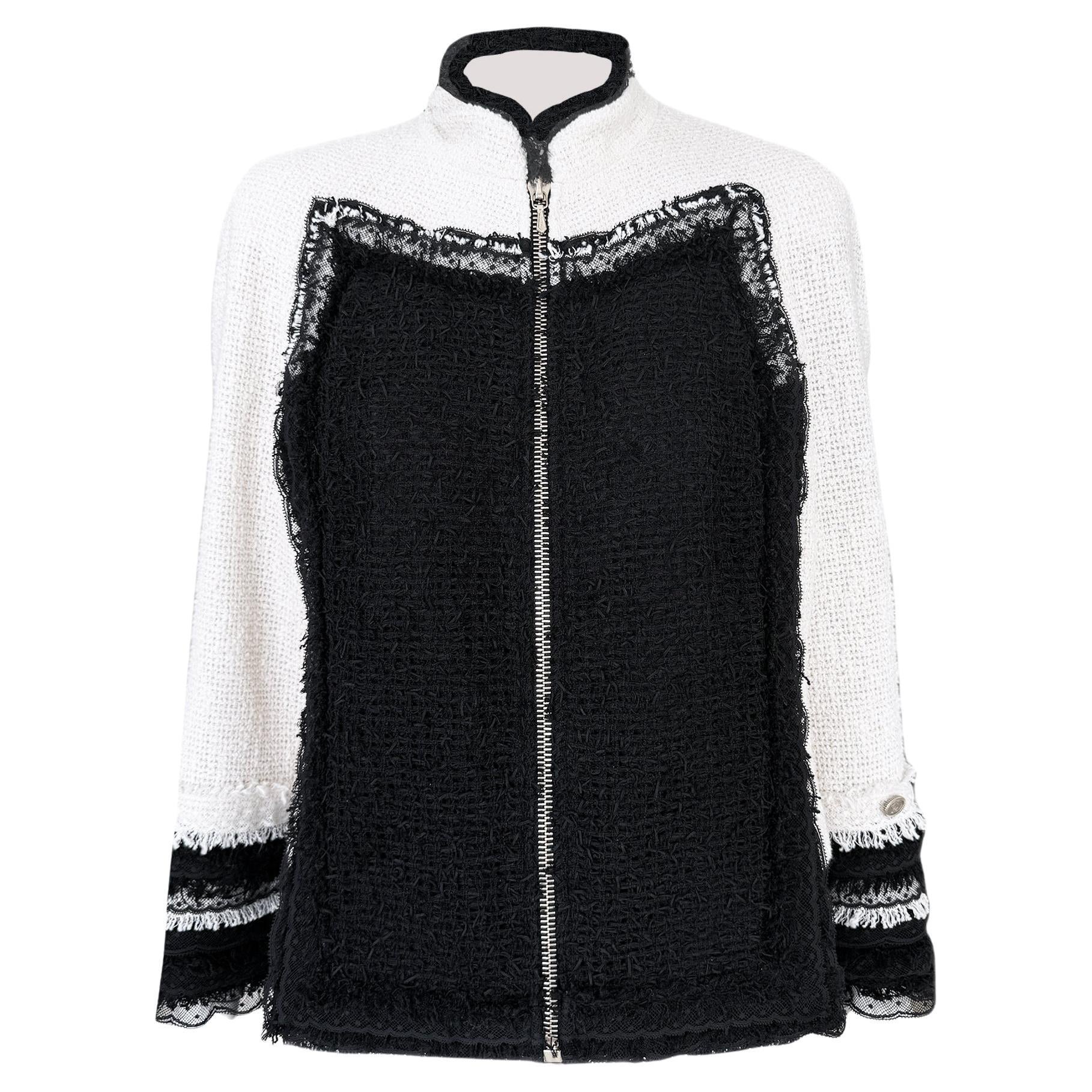 Chanel New Black &New Giacca in tweed con volant 48 FR