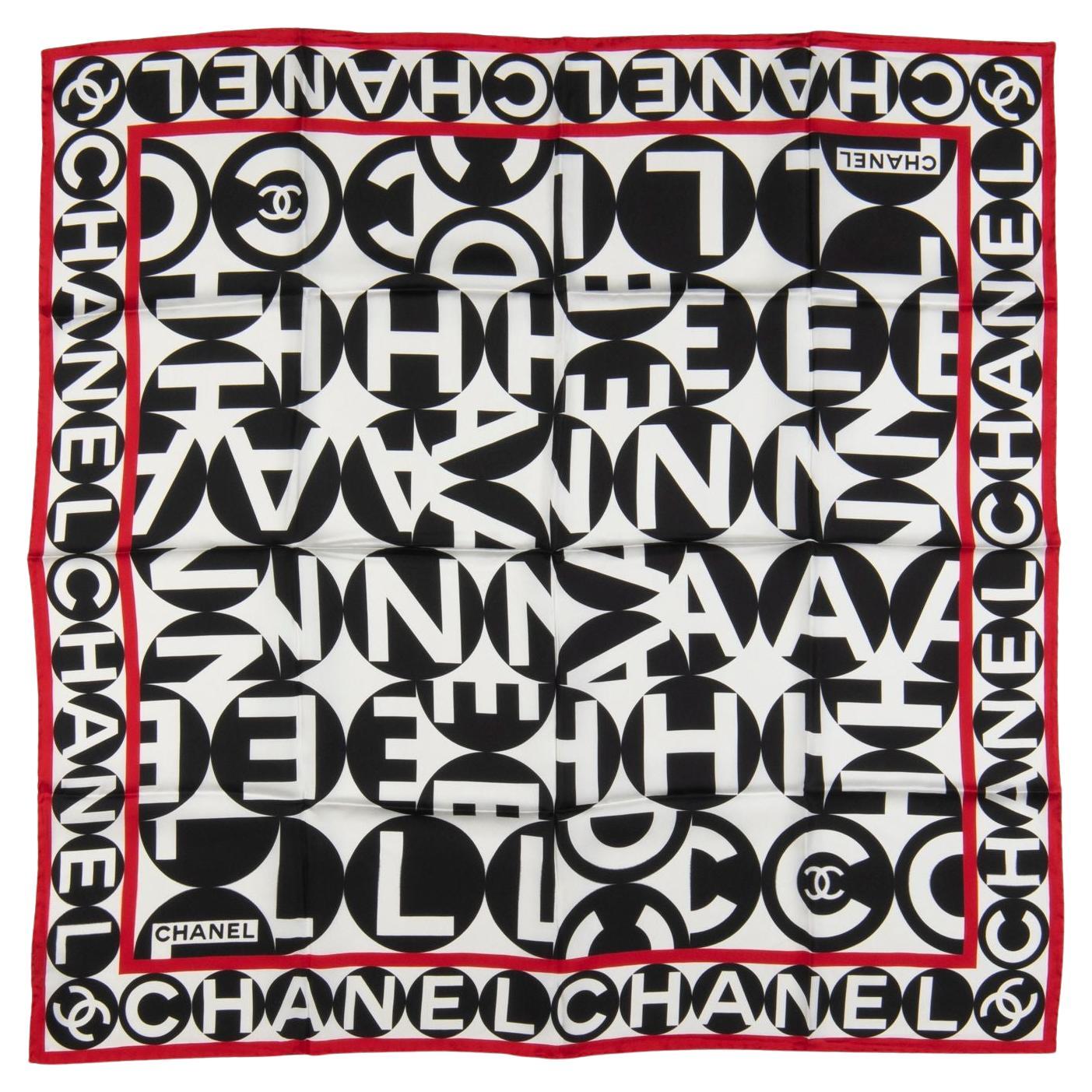 Chanel New Black Foulard en Soie Scarf