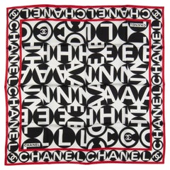 Chanel New Black Foulard en Soie Scarf