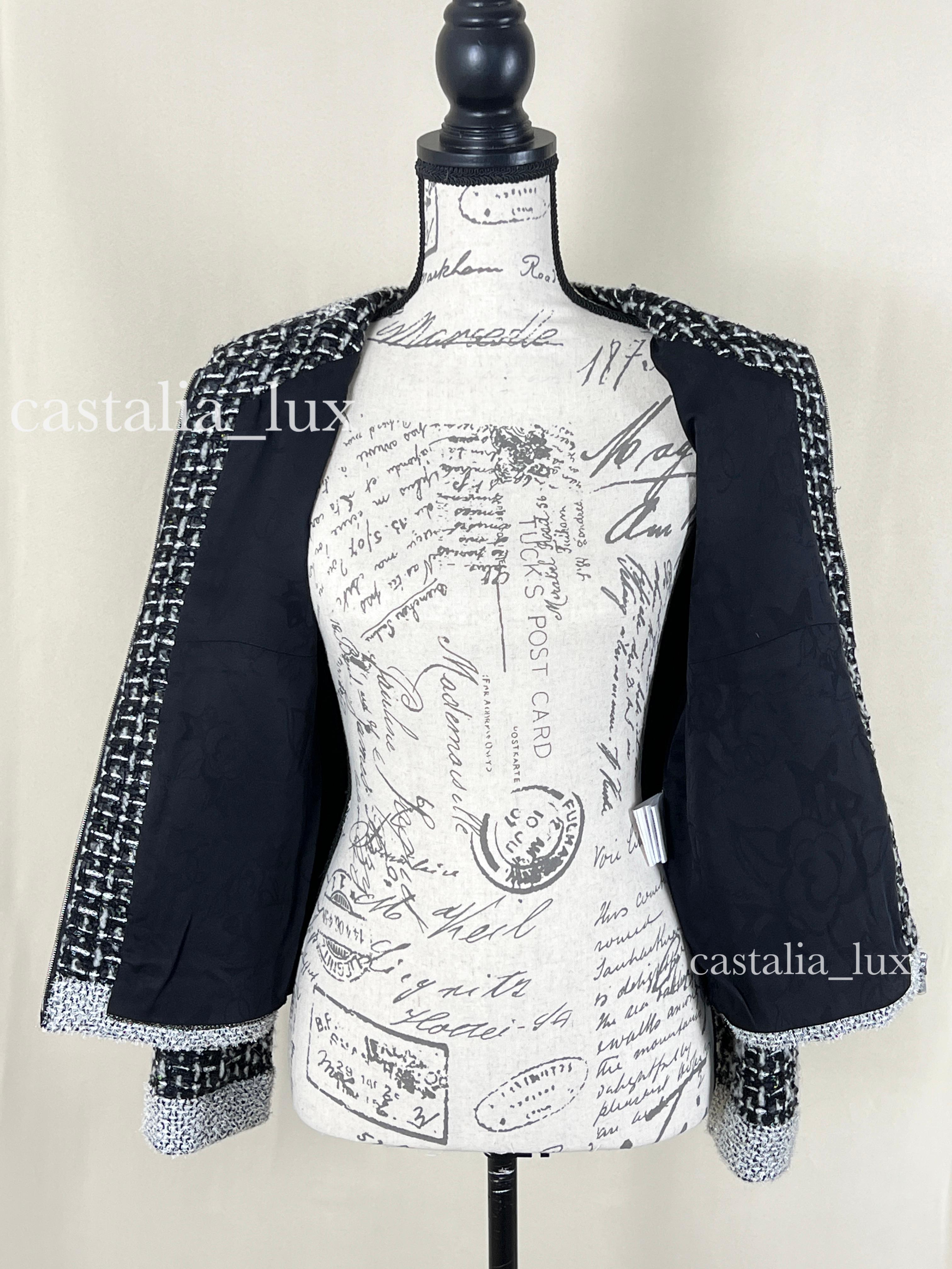 Chanel New Black Lesage Tweed Jacket en vente 11