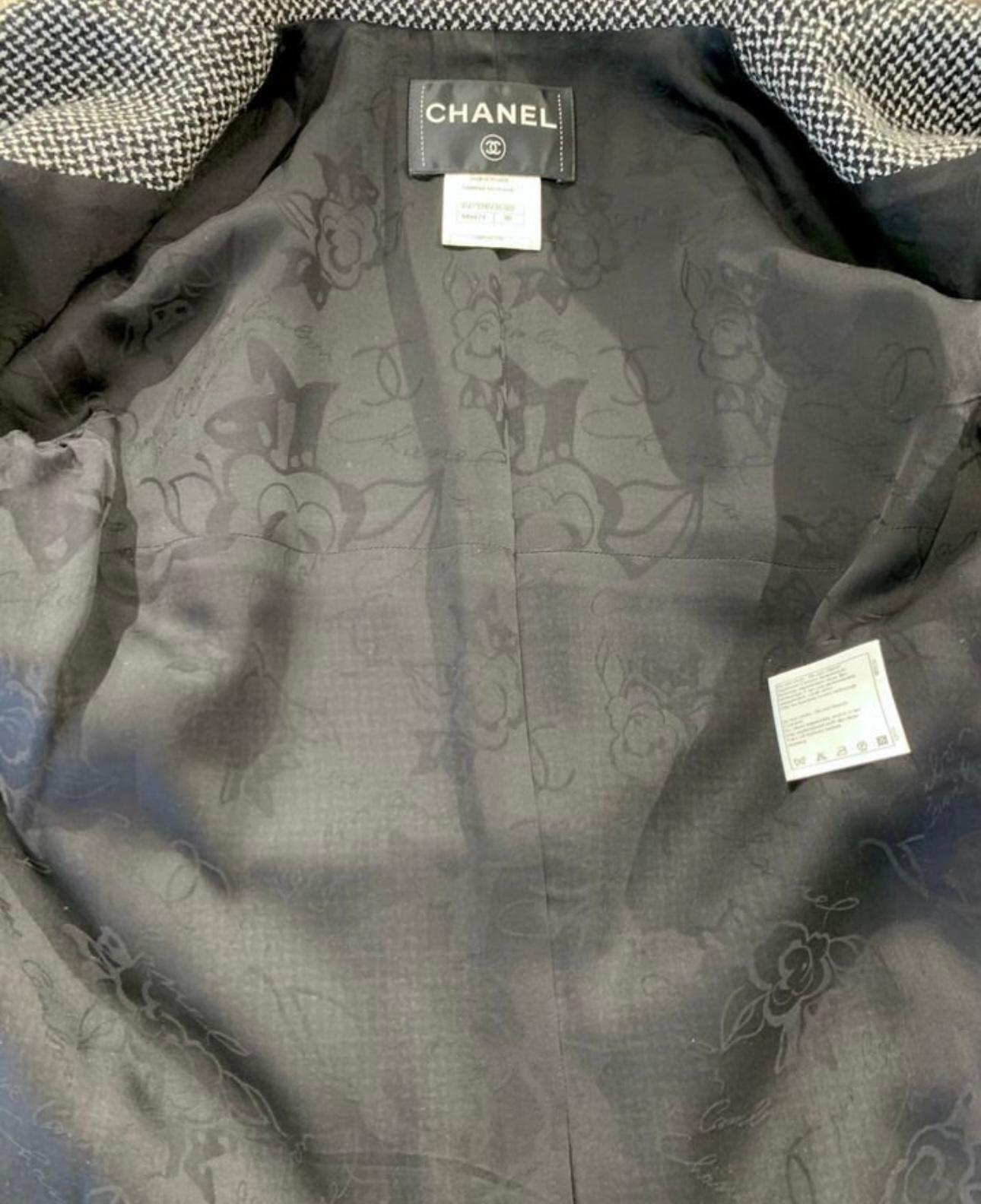 Chanel New Black Tweed Jacket with CC Buttons For Sale 3