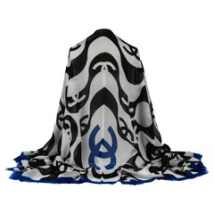 Chanel Neuer schwarz-weiß-blauer Logo-Schal