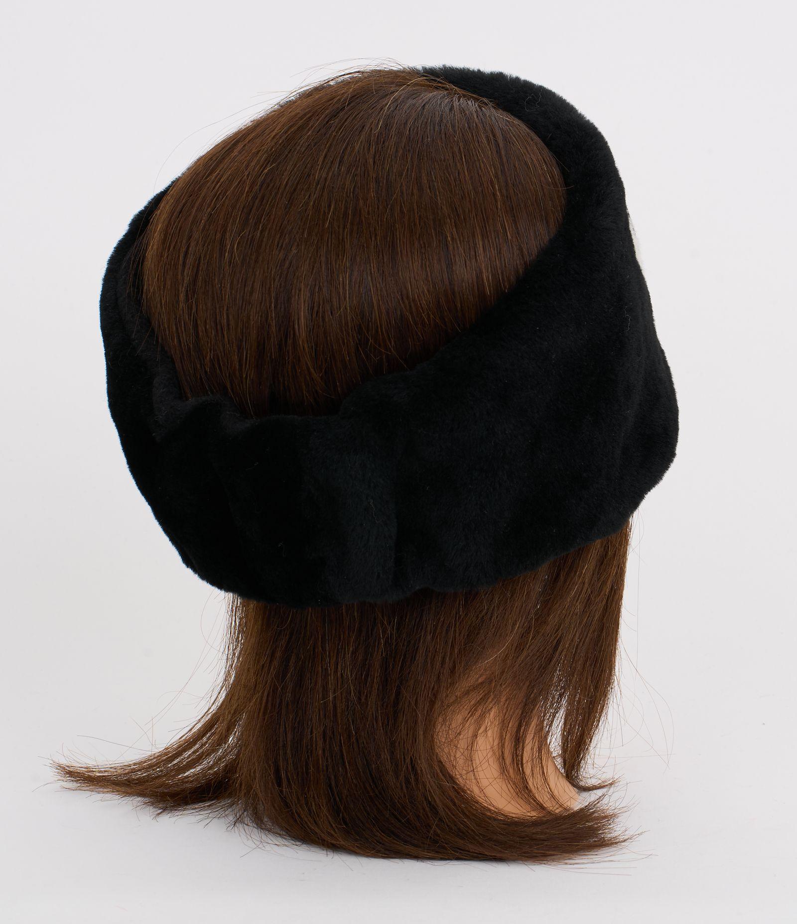 Chanel New Black WhiteShearling Headband In New Condition For Sale In West Hollywood, CA