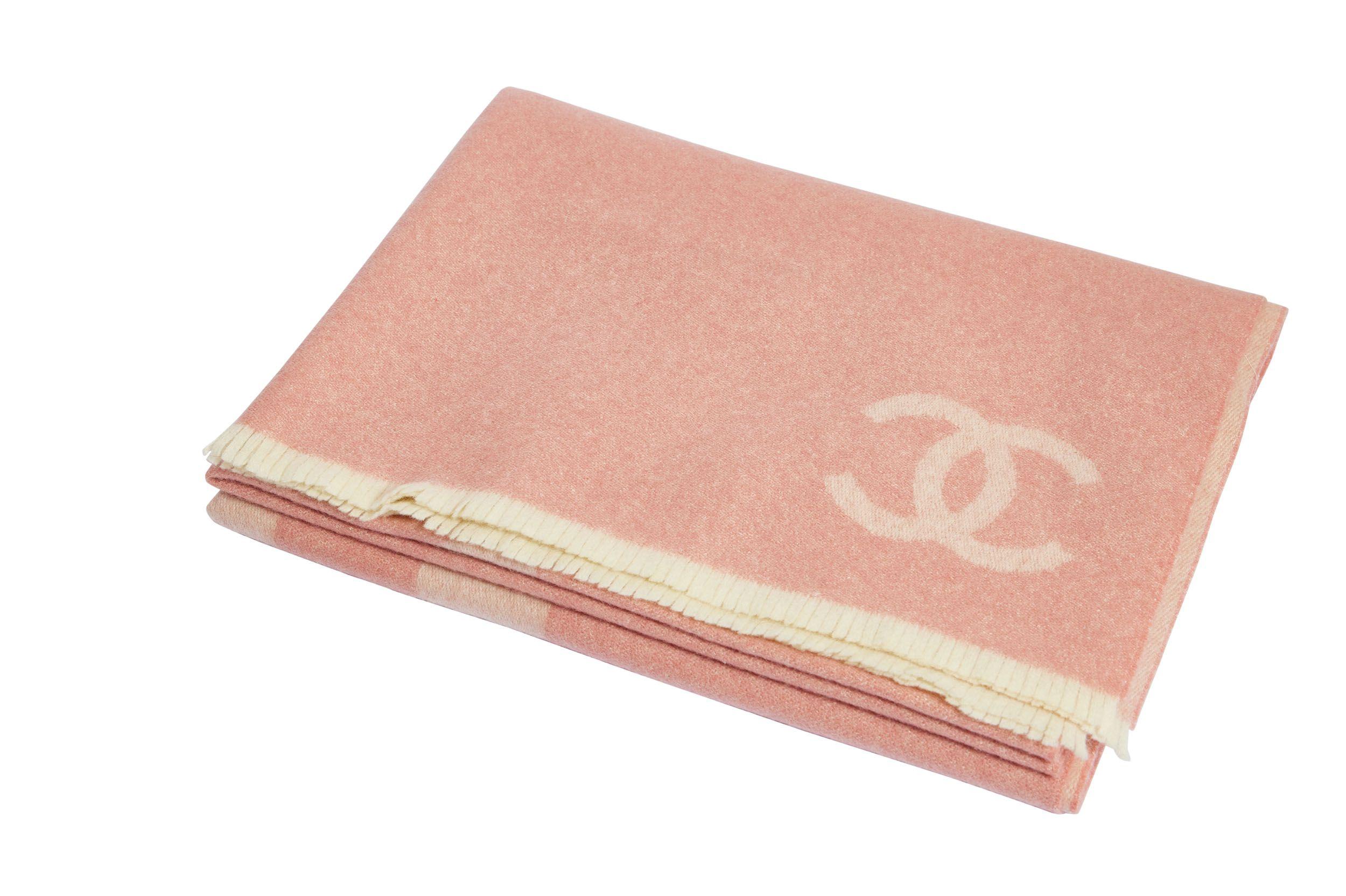 Beige Chanel New Cashmere And Silk Pink And White Scarf