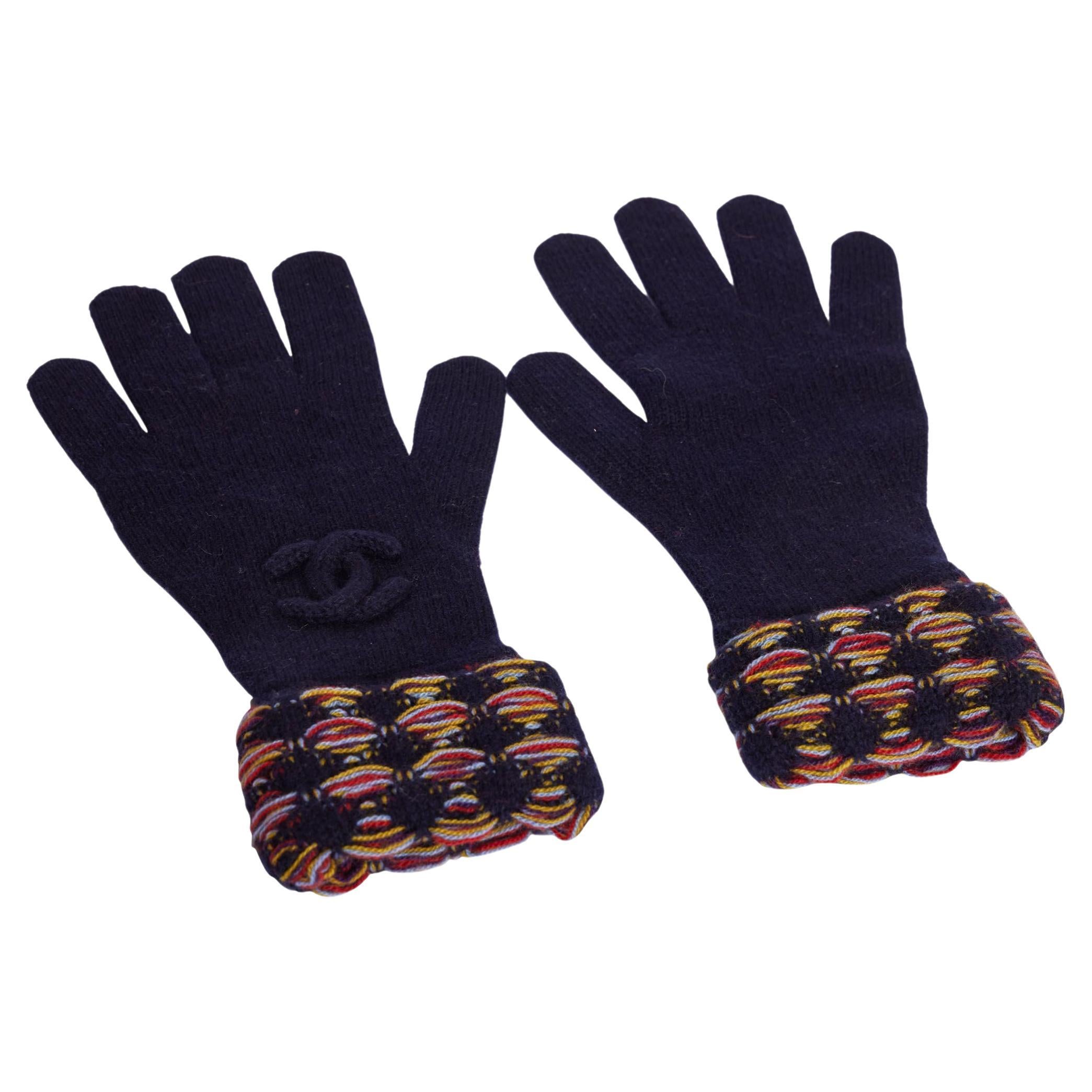 Chanel New Cashmere Gloves 7-8 Size For Sale