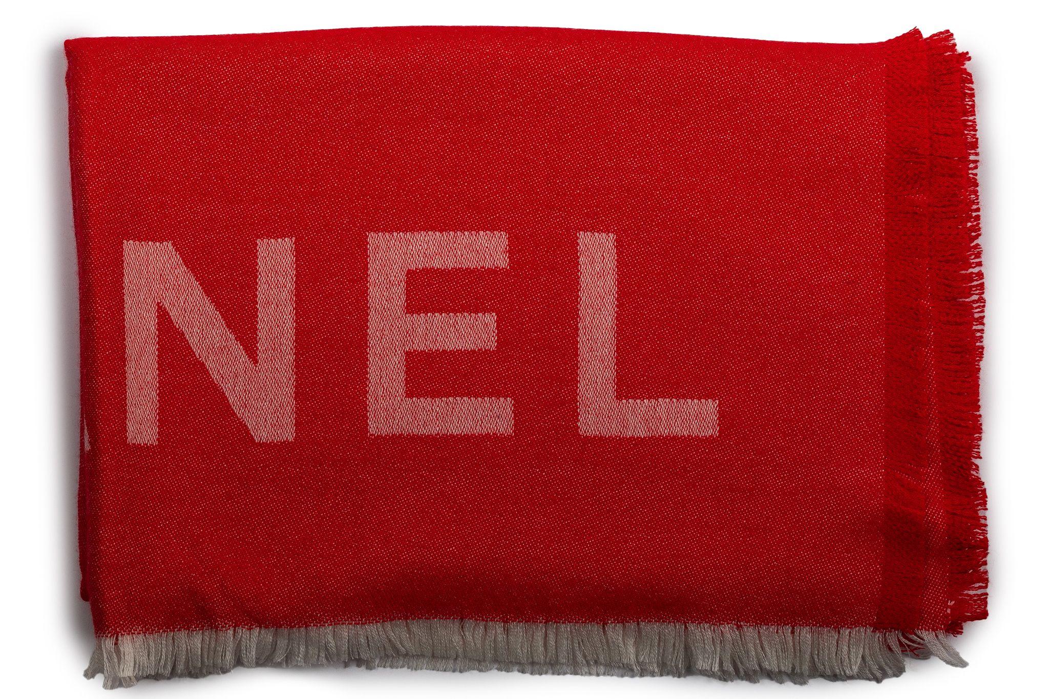 Chanel New Cashmere Shawl in Red For Sale 2