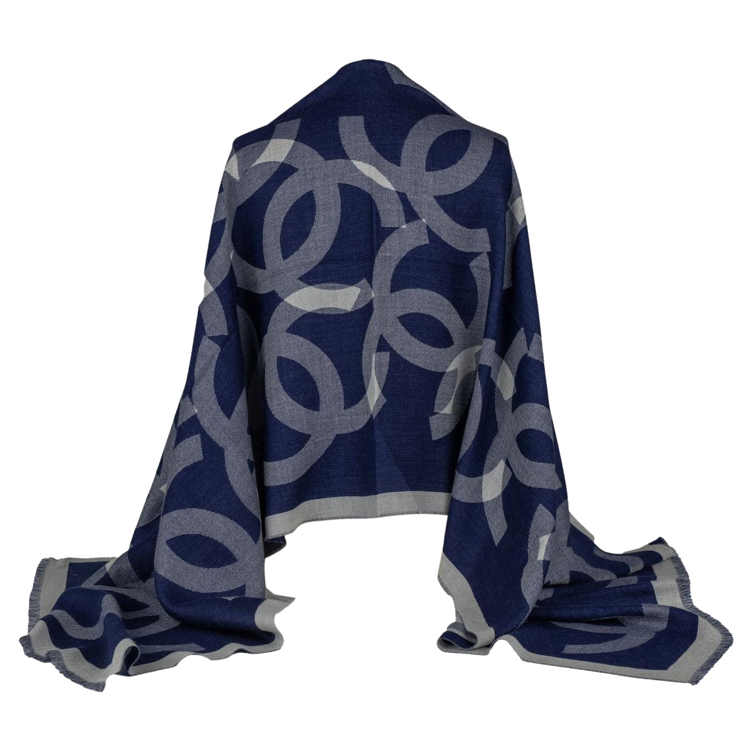 Châle en cachemire bleu marine Chanel, Neuf