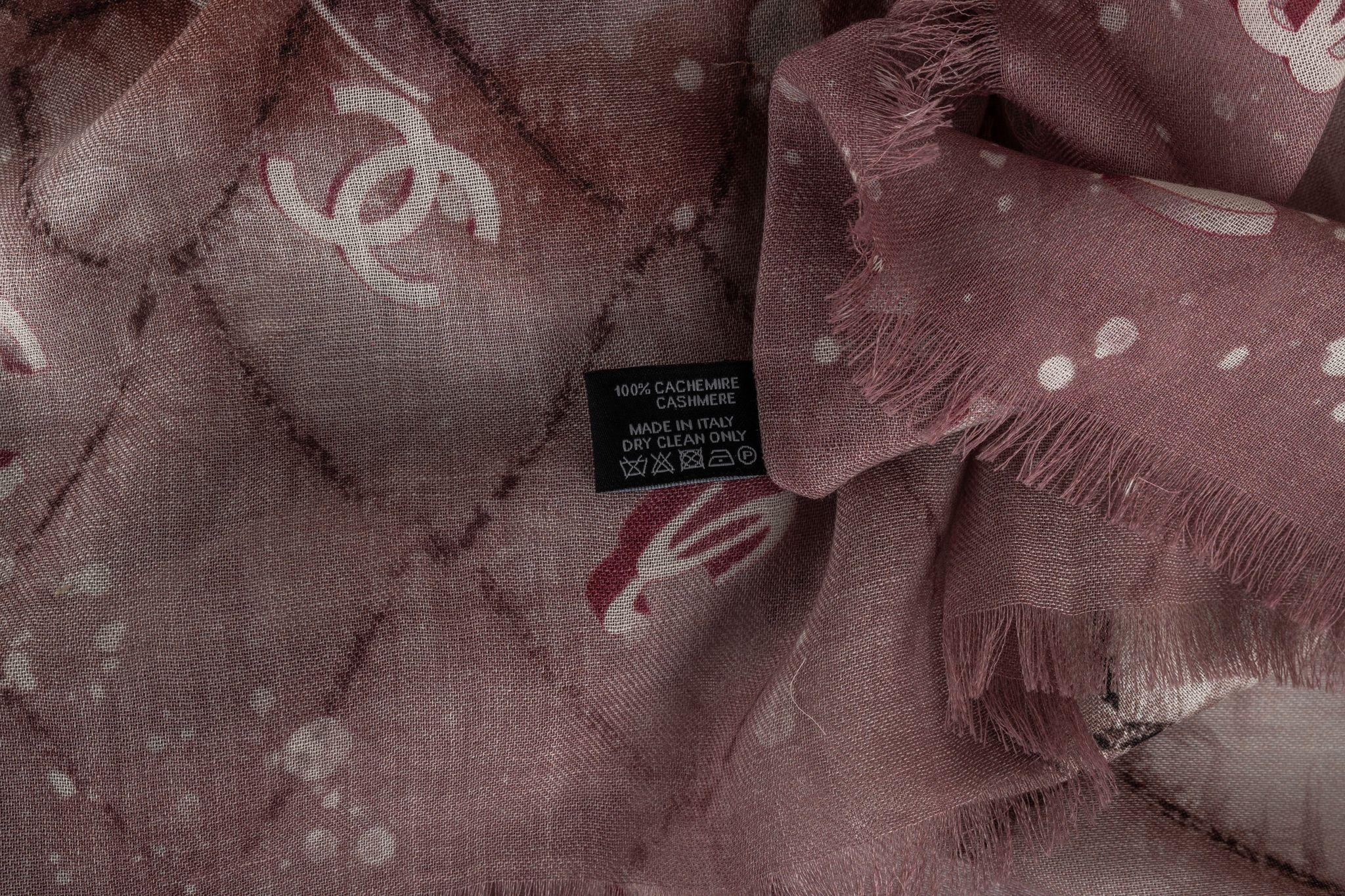Chanel New Cashmere Shawl Pink White In New Condition In West Hollywood, CA