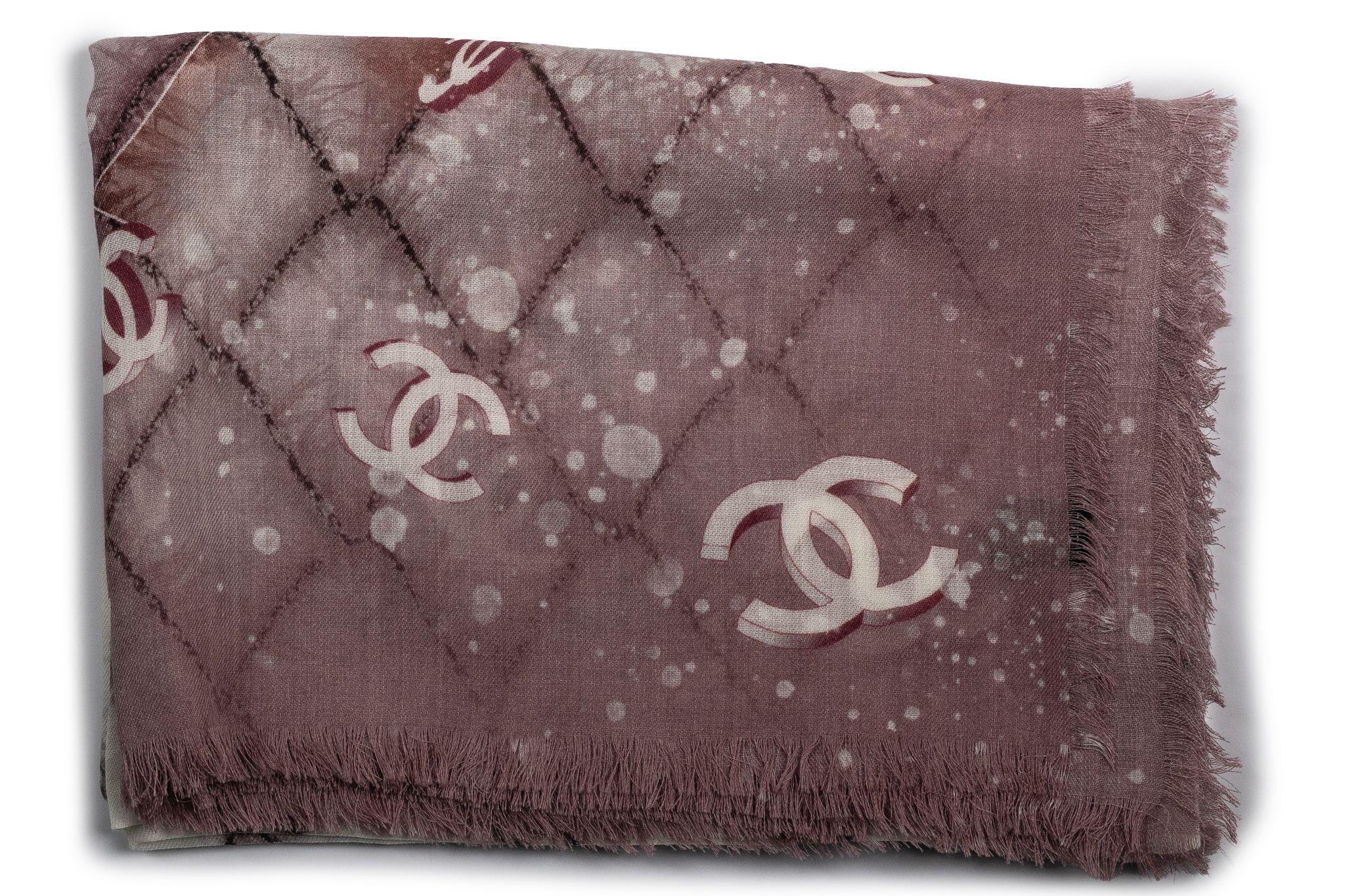 Chanel New Cashmere Shawl Pink White 2