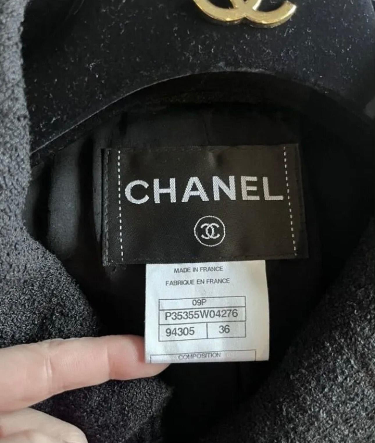 Chanel Neu CC Tasche Charm Schwarze Tweed Jacke mit Charme 2