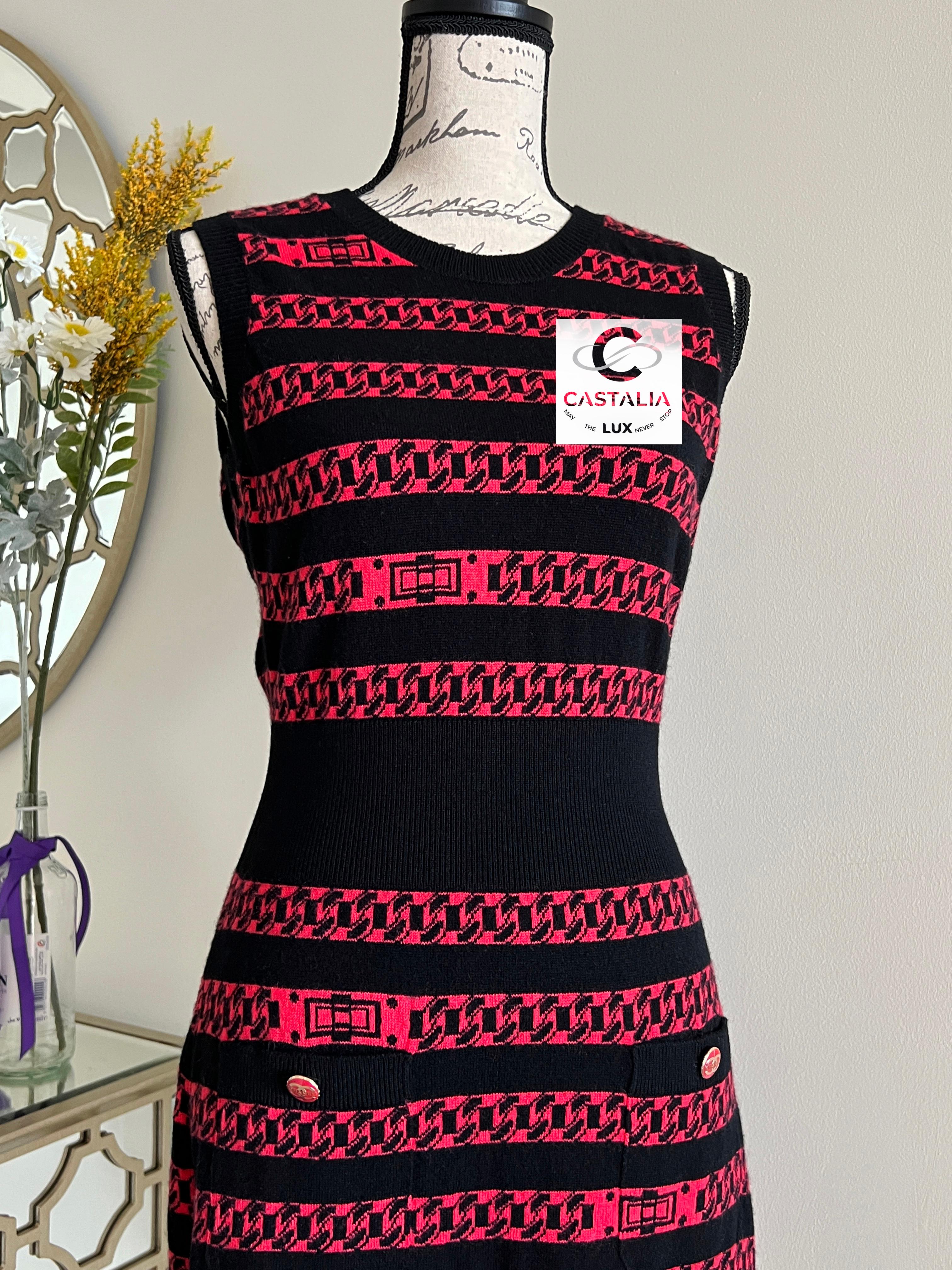 Chanel Nouveau CC boutons chaîne motif maillons en cachemire 40 FR Neuf - En vente à Dubai, AE