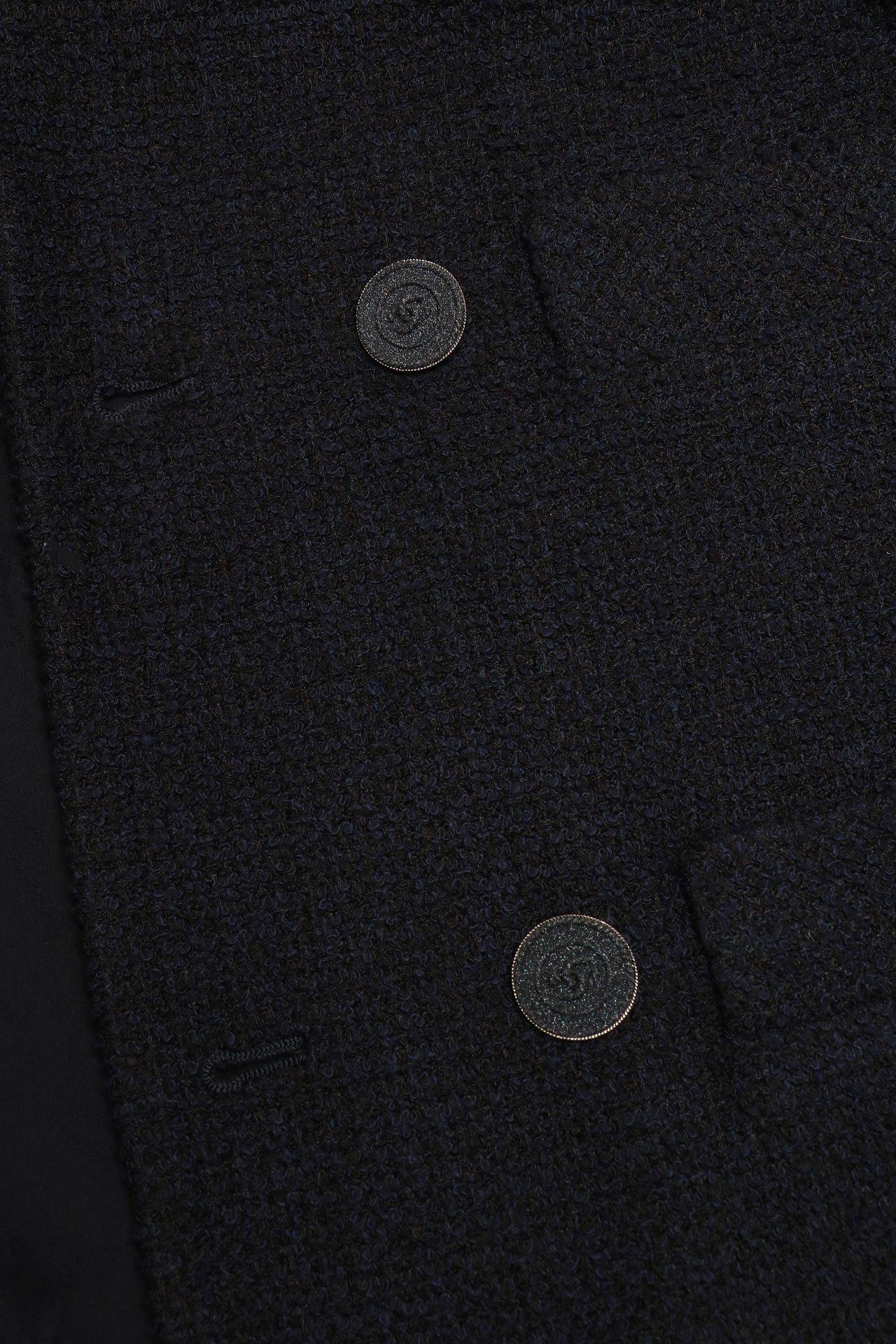 Chanel New CC Knöpfe Tweed Jacke im Angebot 1