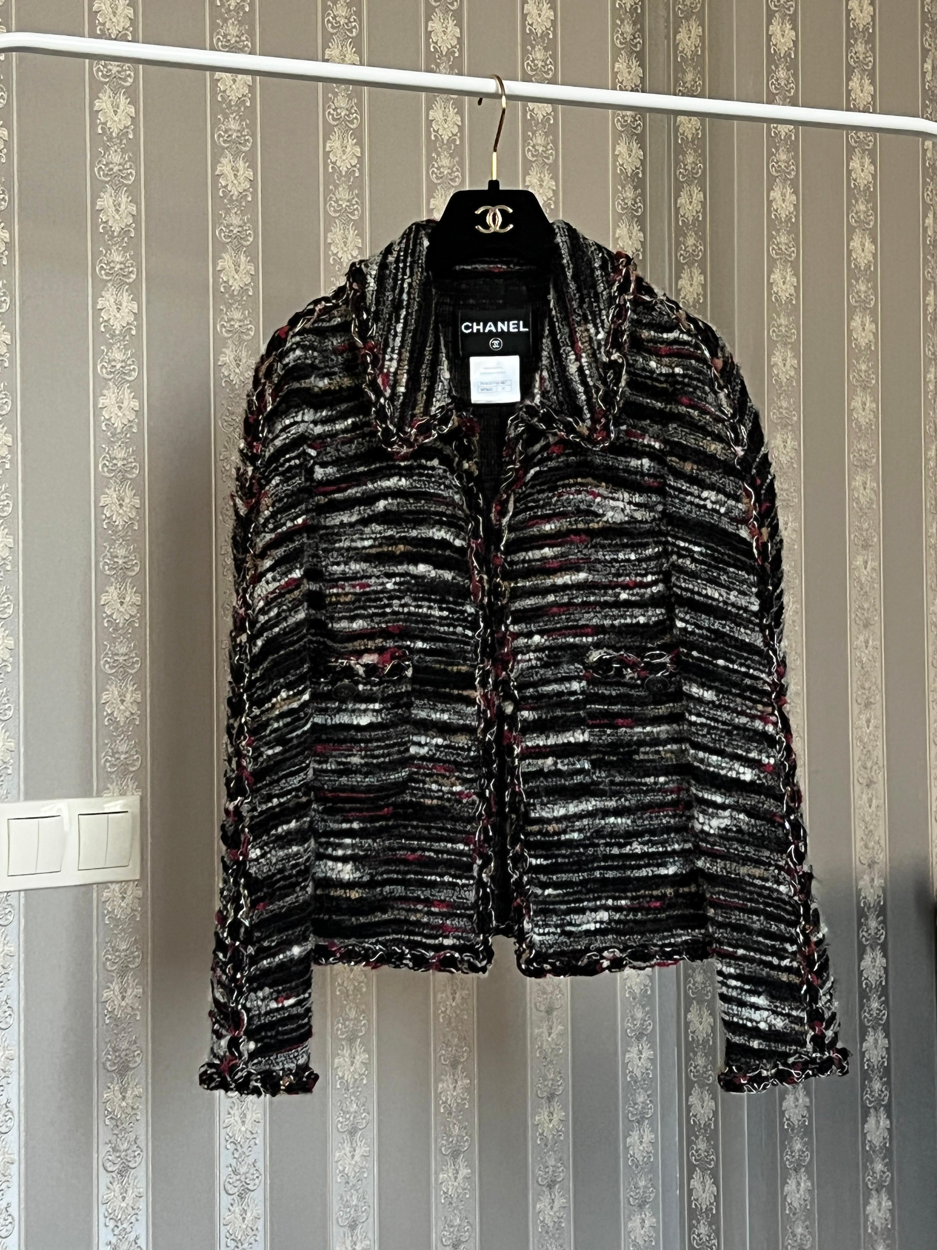 Veste Chanel Nouveau CC boutons en tweed 1
