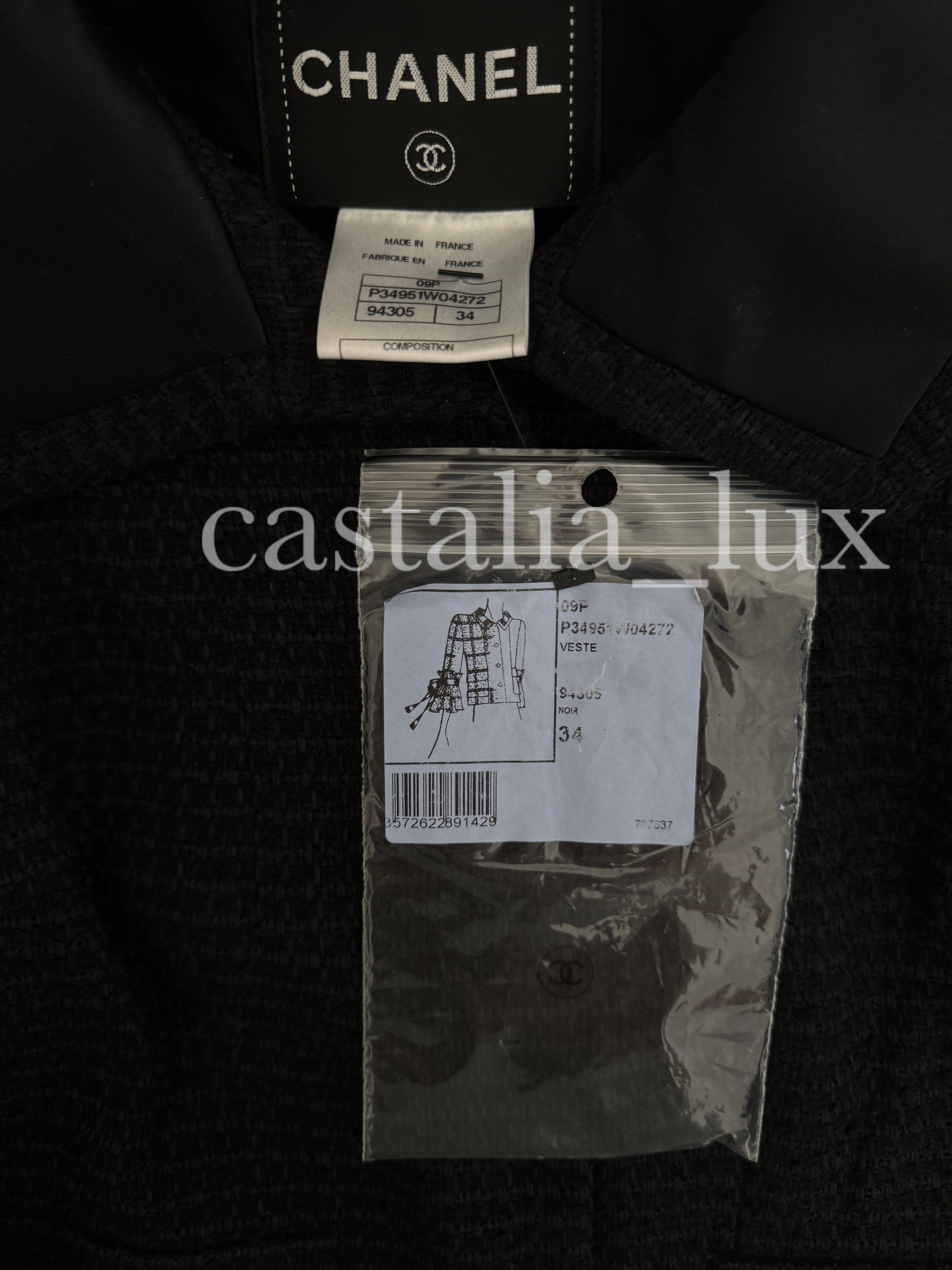 Chanel New CC Camellia Buttons Black Tweed Jacket For Sale 10