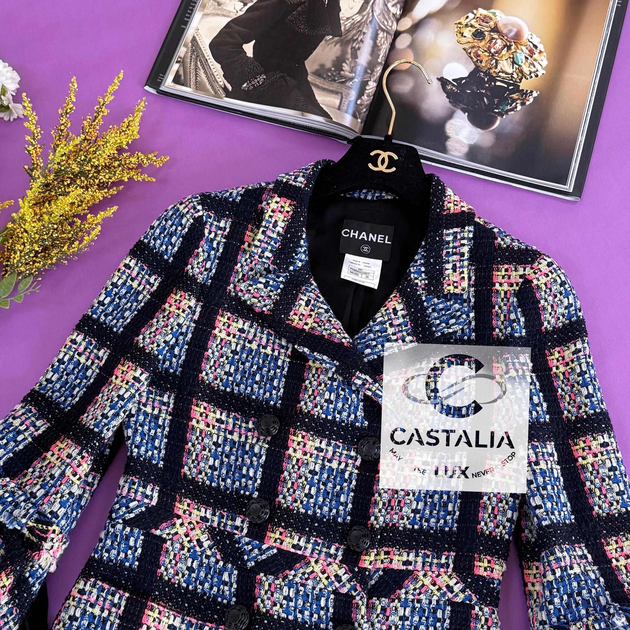 Chanel New CC Camellias Buttons Tweed Jacket with Bows 36 FR In New Condition For Sale In Dubai, AE