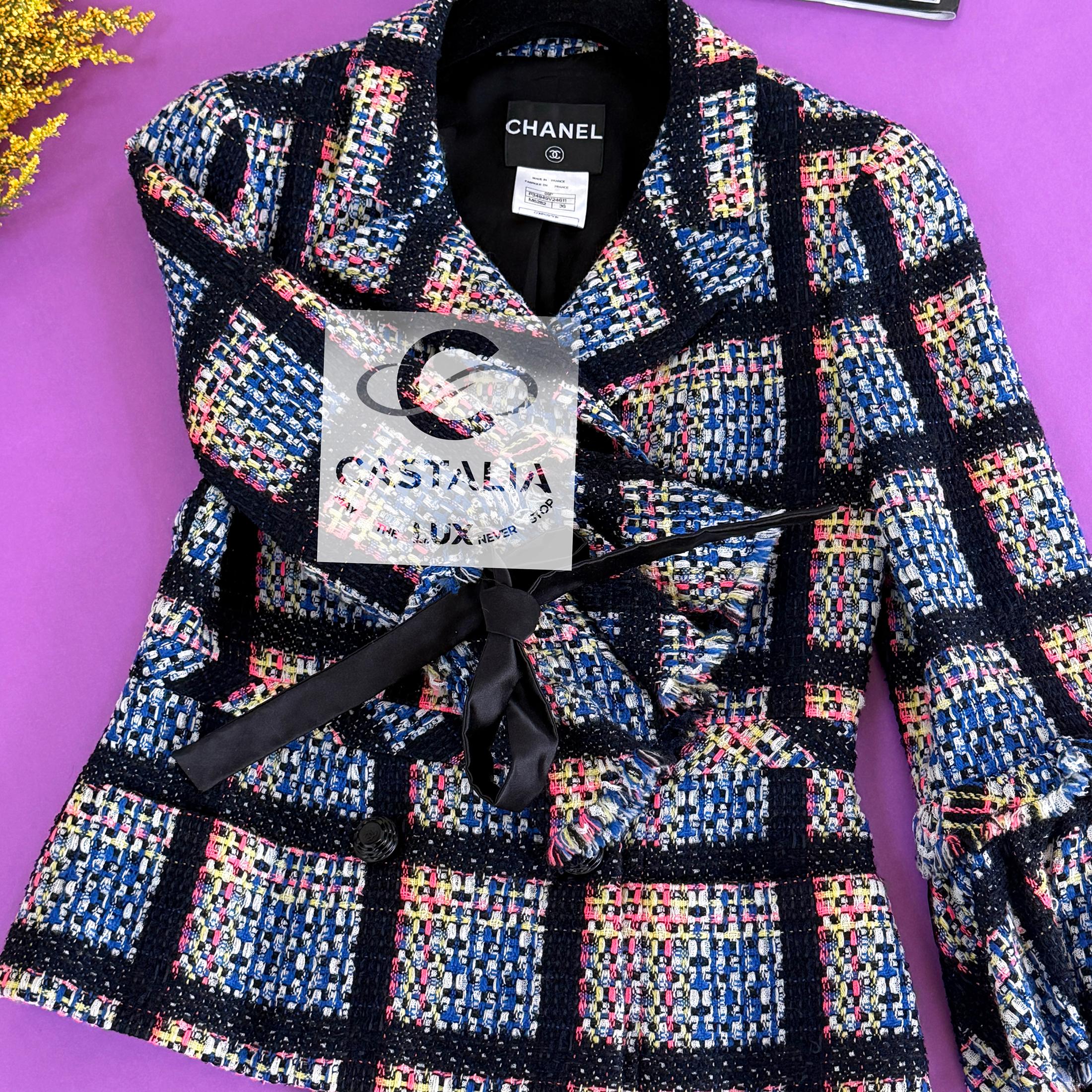 Chanel New CC Camellias Buttons Tweed Jacket with Bows 36 FR For Sale 1