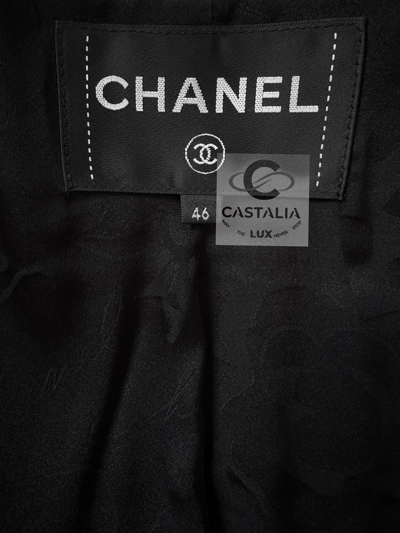 Chanel Nuevo CC Botones de eslabón de cadena Chaqueta de tweed negro 46 FR en venta 6