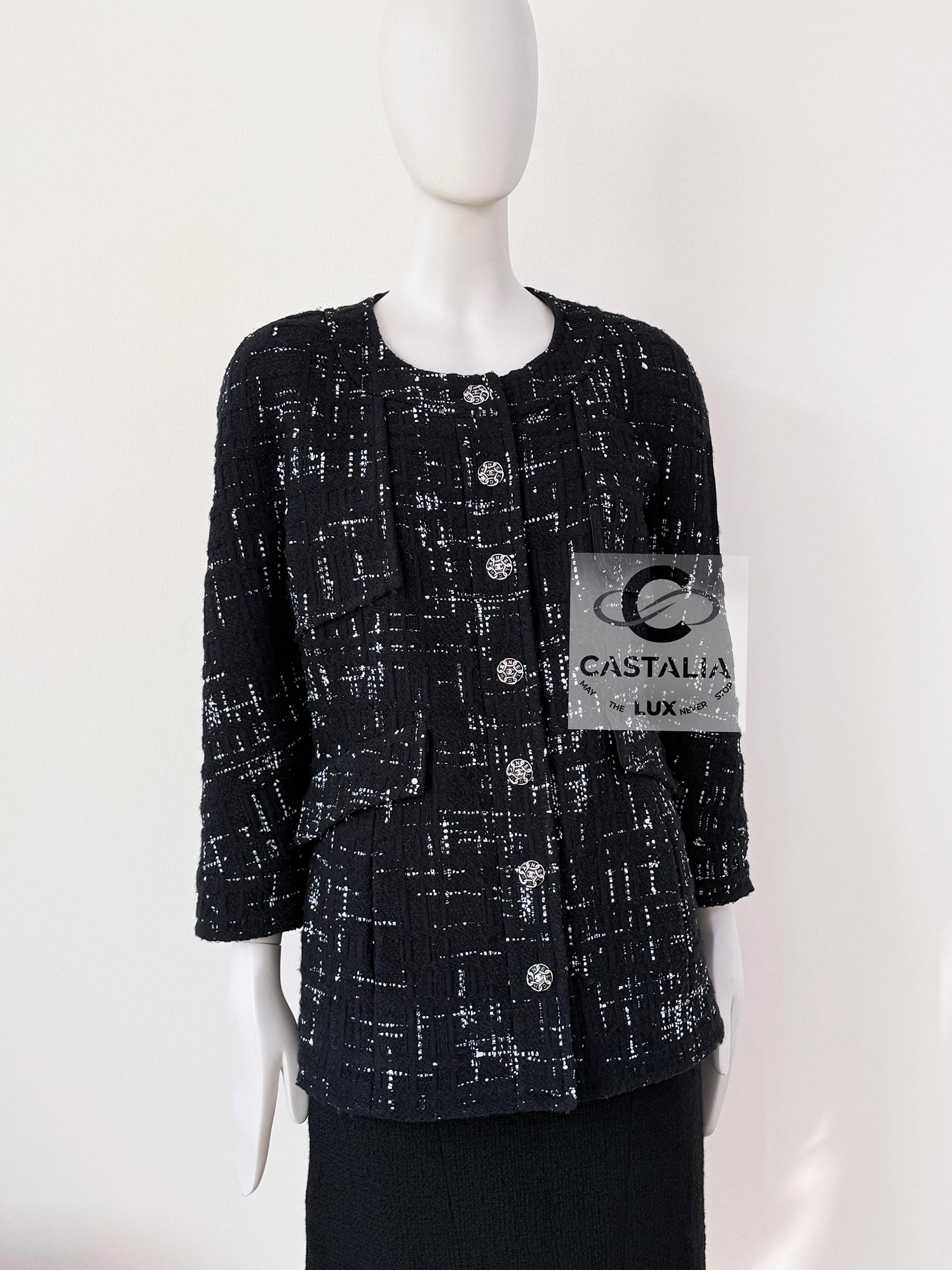 Chanel Nuevo CC Botones de eslabón de cadena Chaqueta de tweed negro 46 FR en venta 1