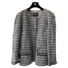 Veste Chanel Nouveau CC à maillons de chaîne boutons en tweed