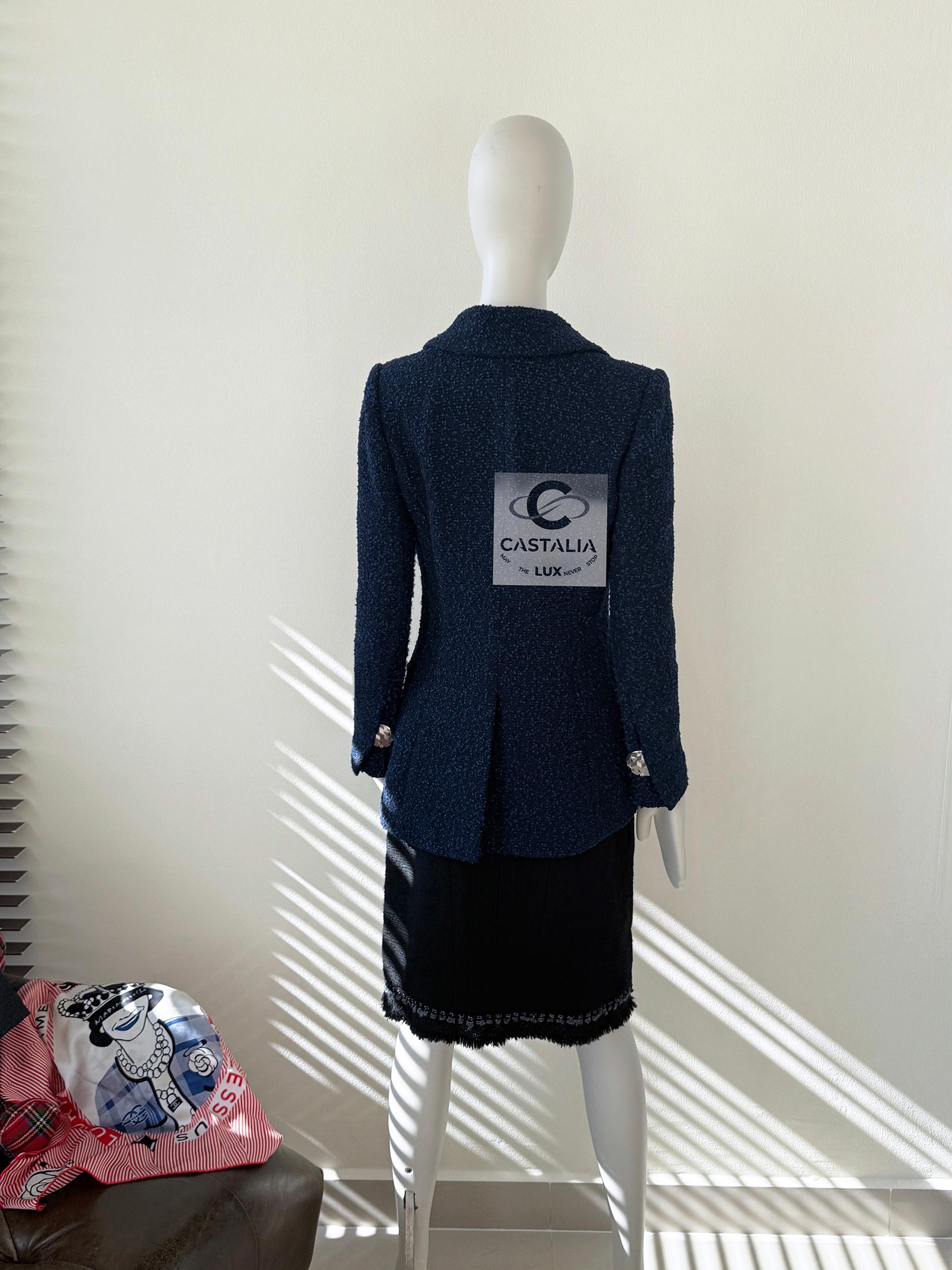 Chanel New CC Giant Buttons Navy Tweed Jacket 36 FR 3