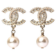CHANEL NEW CC Number No 5 Gold Metal Crystal Evening Dangle Drop Earrings  in Box For Sale at 1stDibs