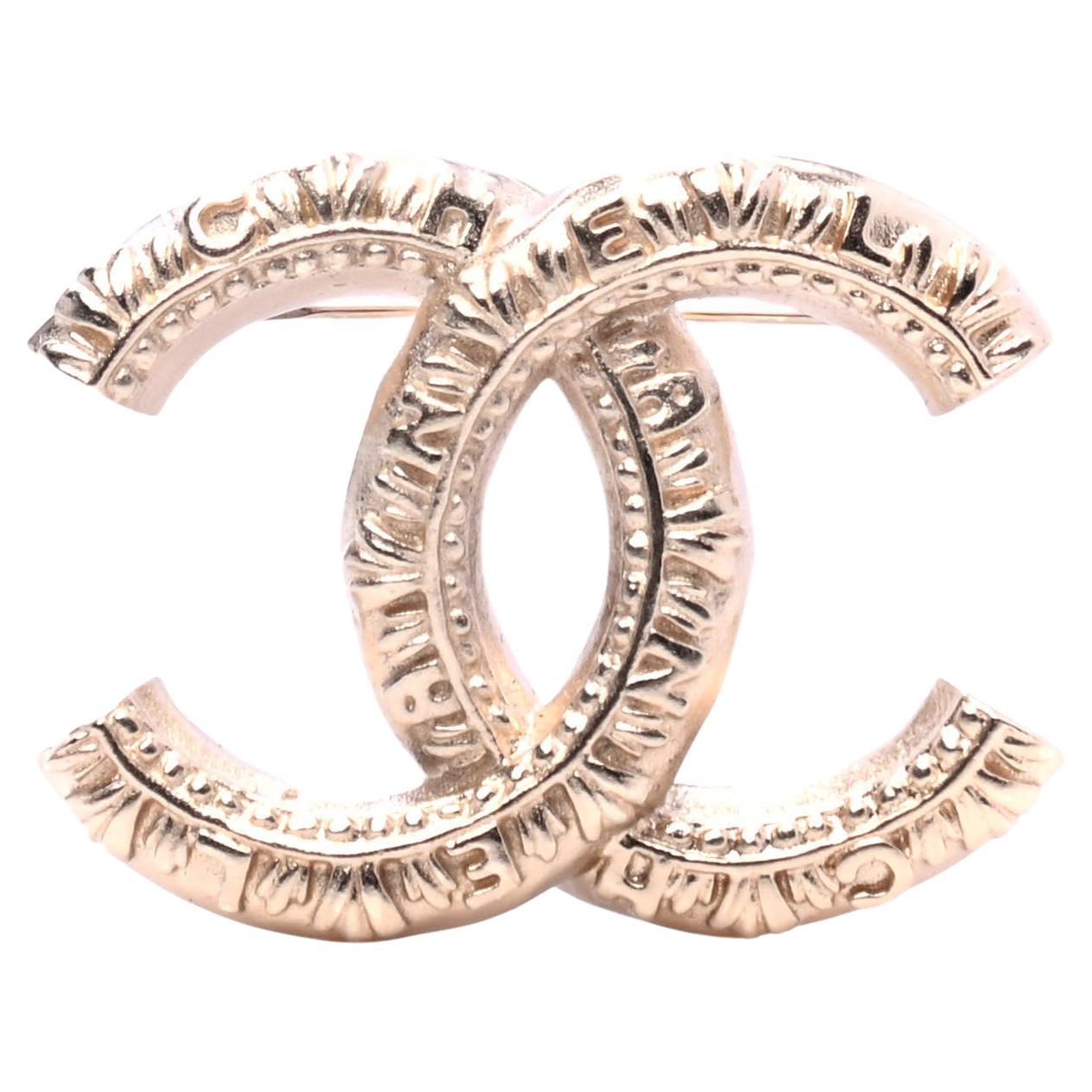 CHANEL NEW CC Gold Textured Metal Evening Lapel Pin Brooch in Box