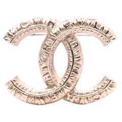 CHANEL NEW CC Gold Textured Metal Evening Lapel Pin Brooch in Box