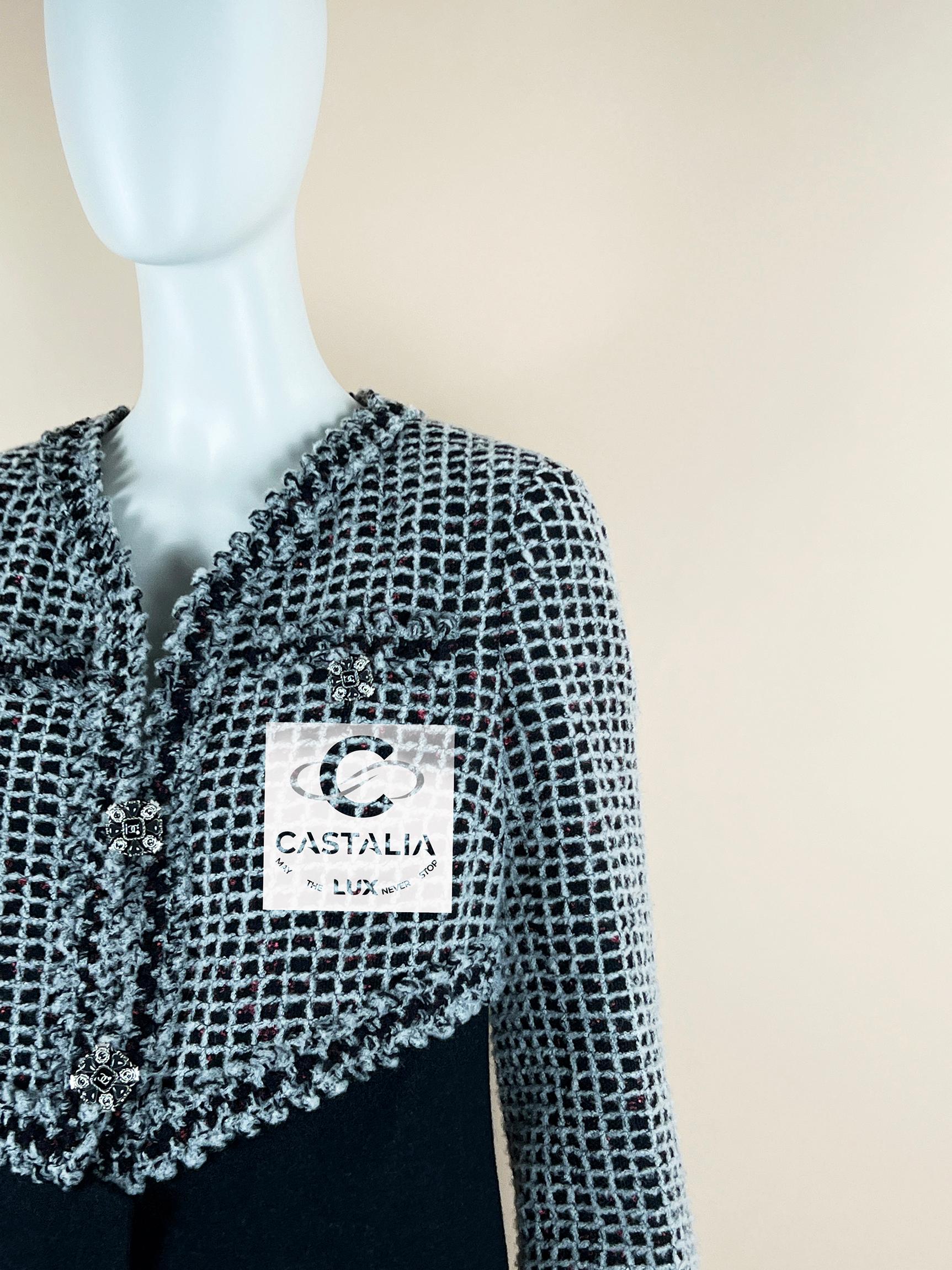 Chanel Neu CC Gripoix Buttons Schwarze Tweed-Jacke mit Knopfleisten 36 FR im Angebot 10