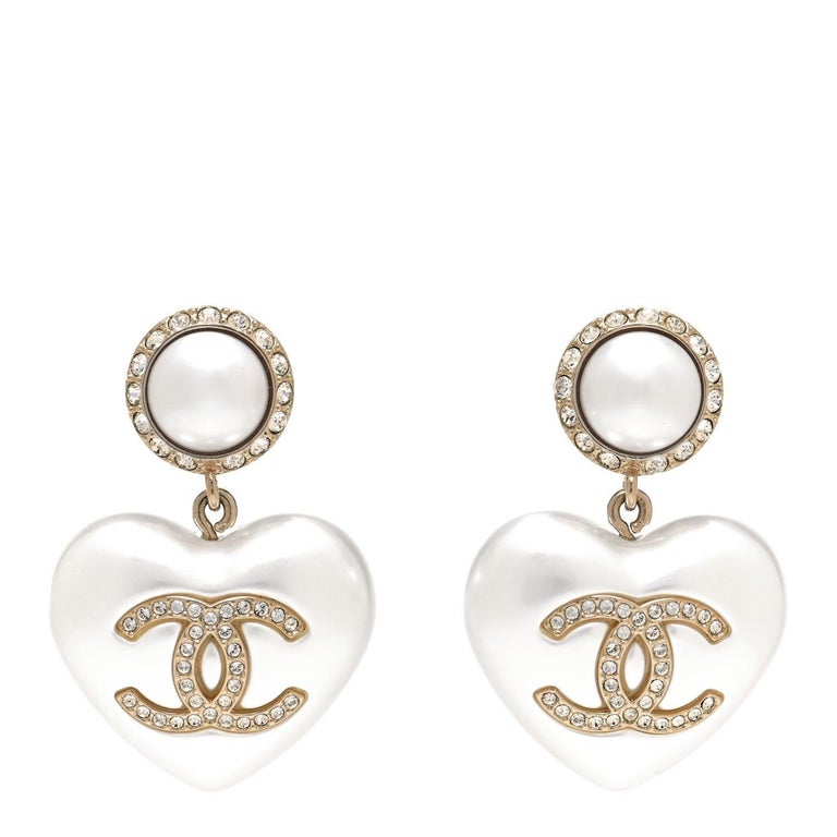 Chanel Pearl Drop Earrings CC Studs in Gold, New in Box MA001
