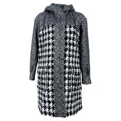 Chanel Neu CC Parka-Mantel aus Tweed mit Juwelenknöpfen und Tweed
