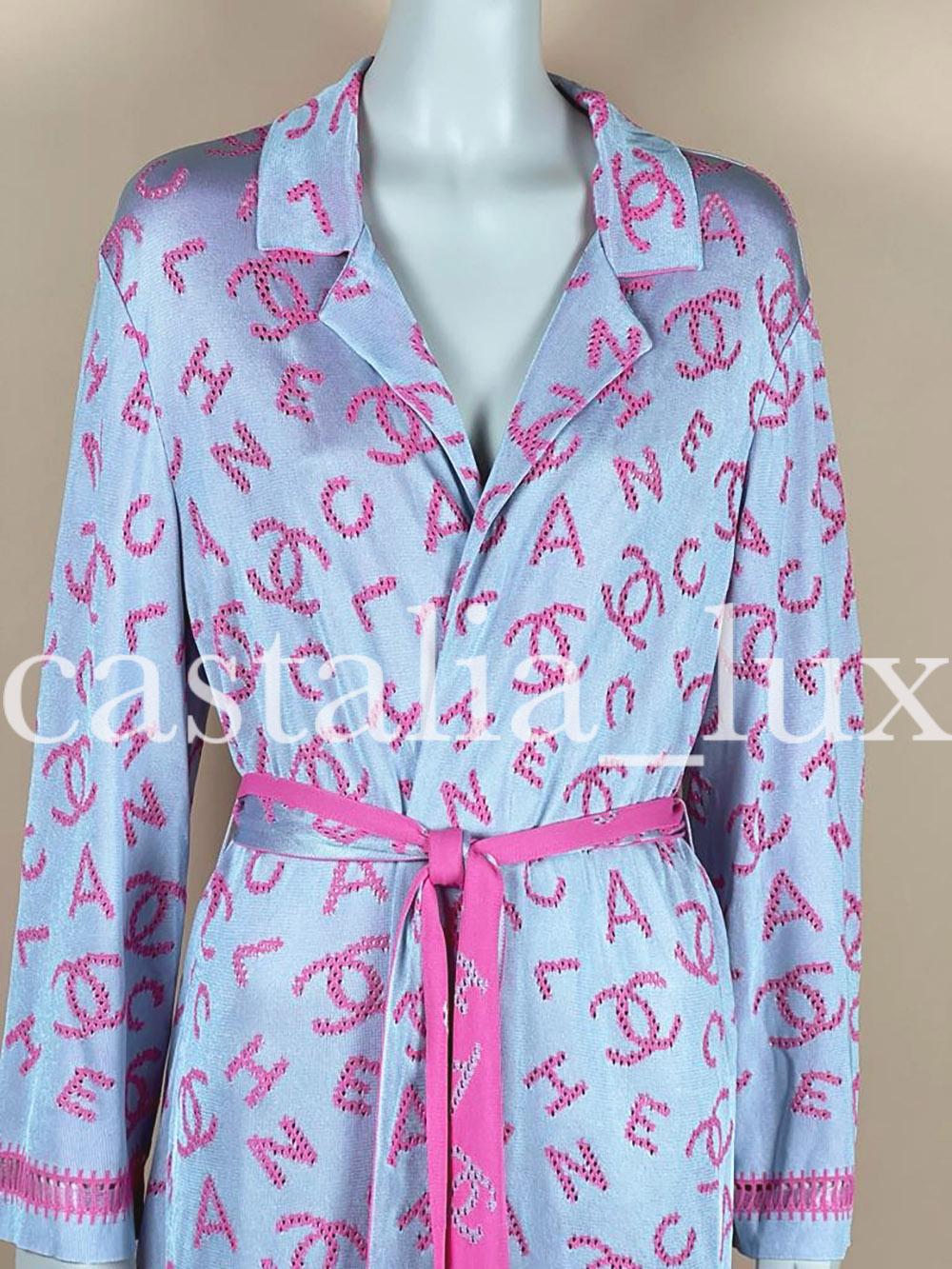 Chanel Superbe veste kimono longue avec logo CC en vente 6