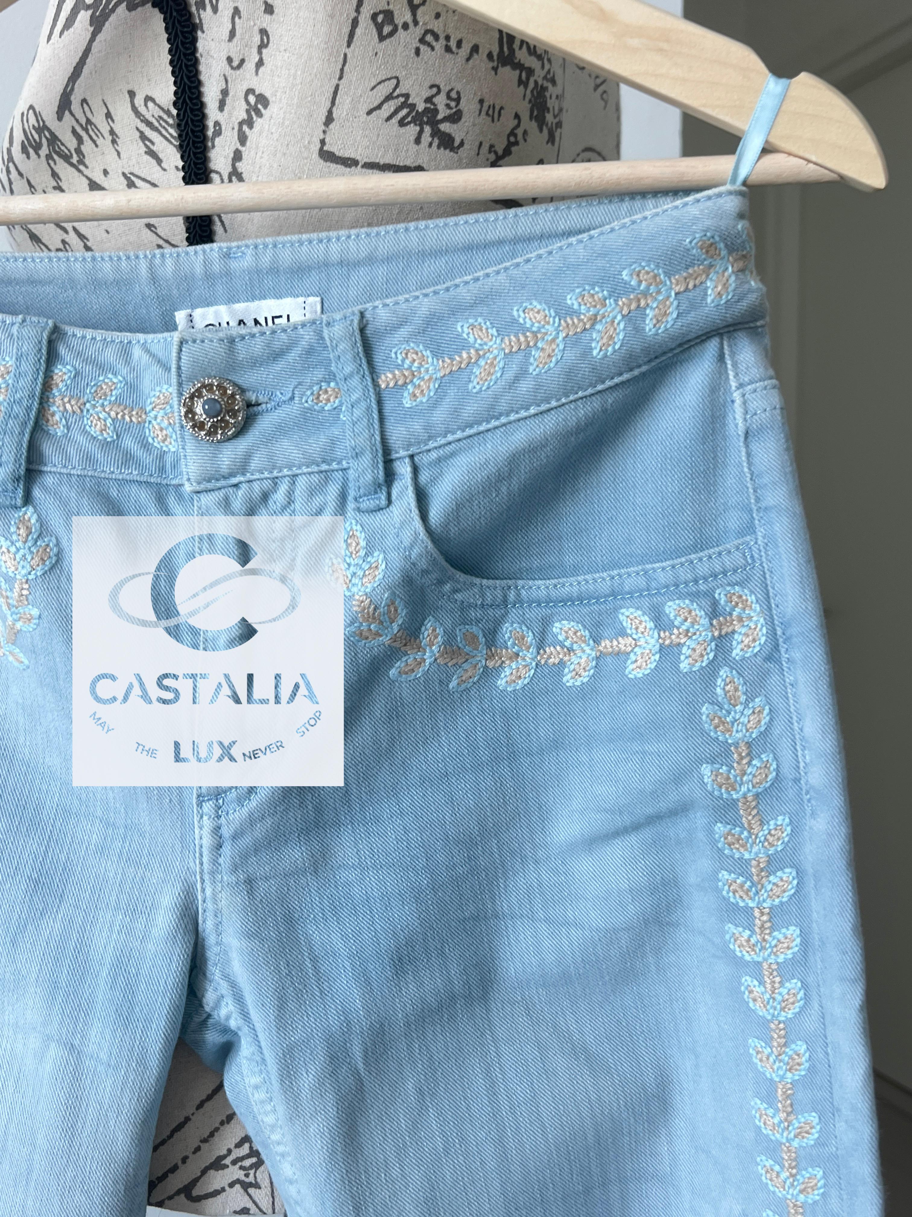Chanel New CC Logo La Riviera Collection Runway Jeans 34 FR For Sale 3
