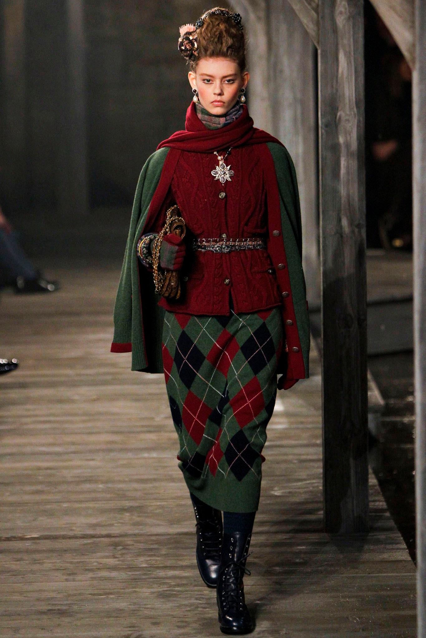 Black Chanel New CC Logo Patch Tartan Cashmere Dress