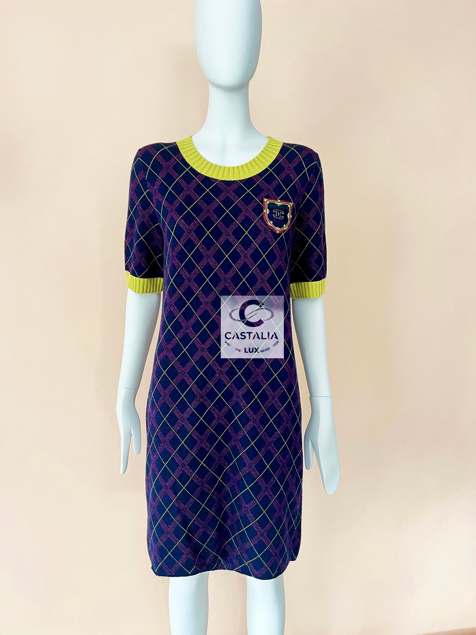 Women's or Men's Chanel New CC Logo Patch Tartan Cashmere Dress