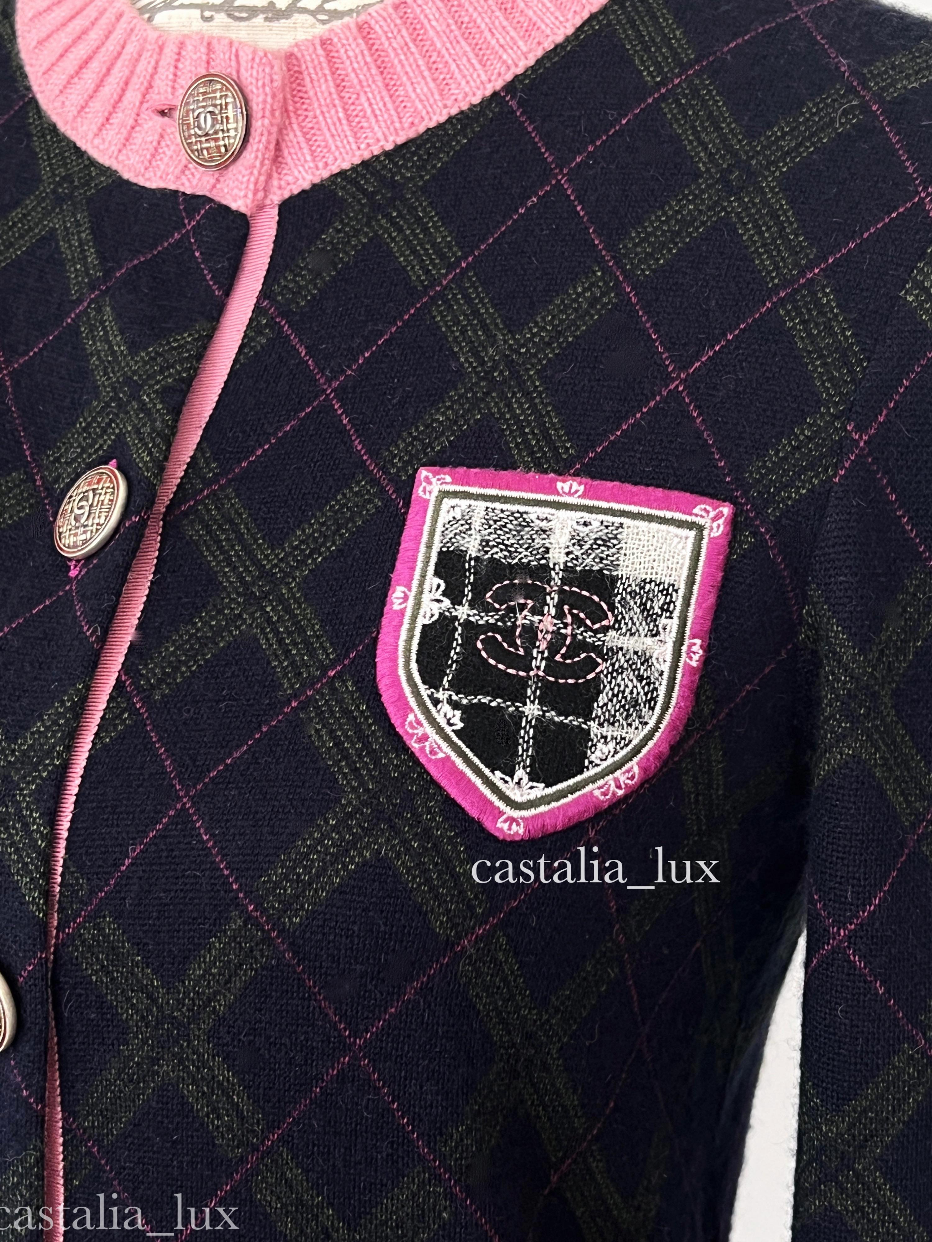 Women's or Men's Chanel New CC Logo Patch Tartan Cashmere Jacket