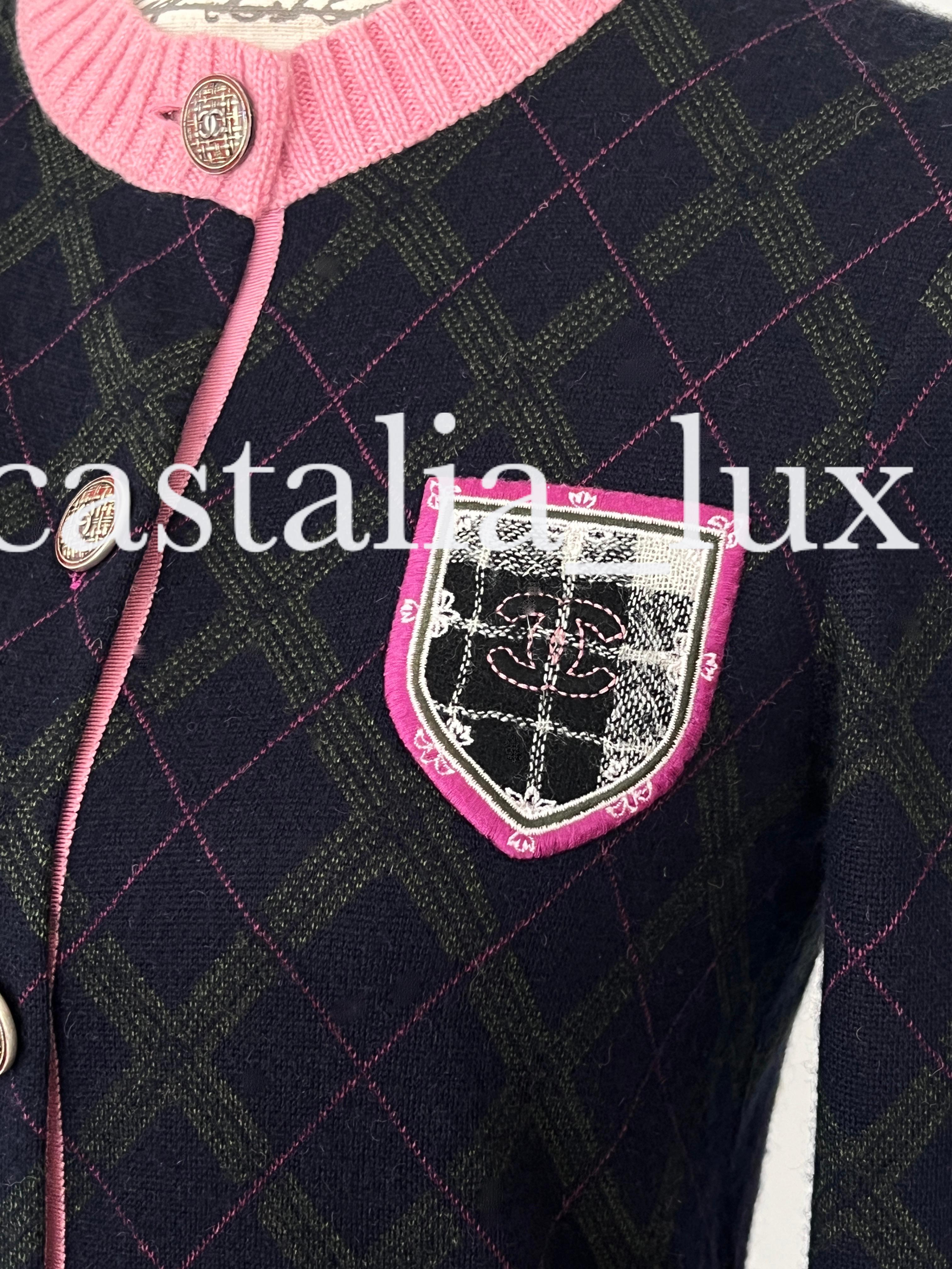 Chanel New CC Logo Patch Tartan Cashmere Jacket For Sale 2