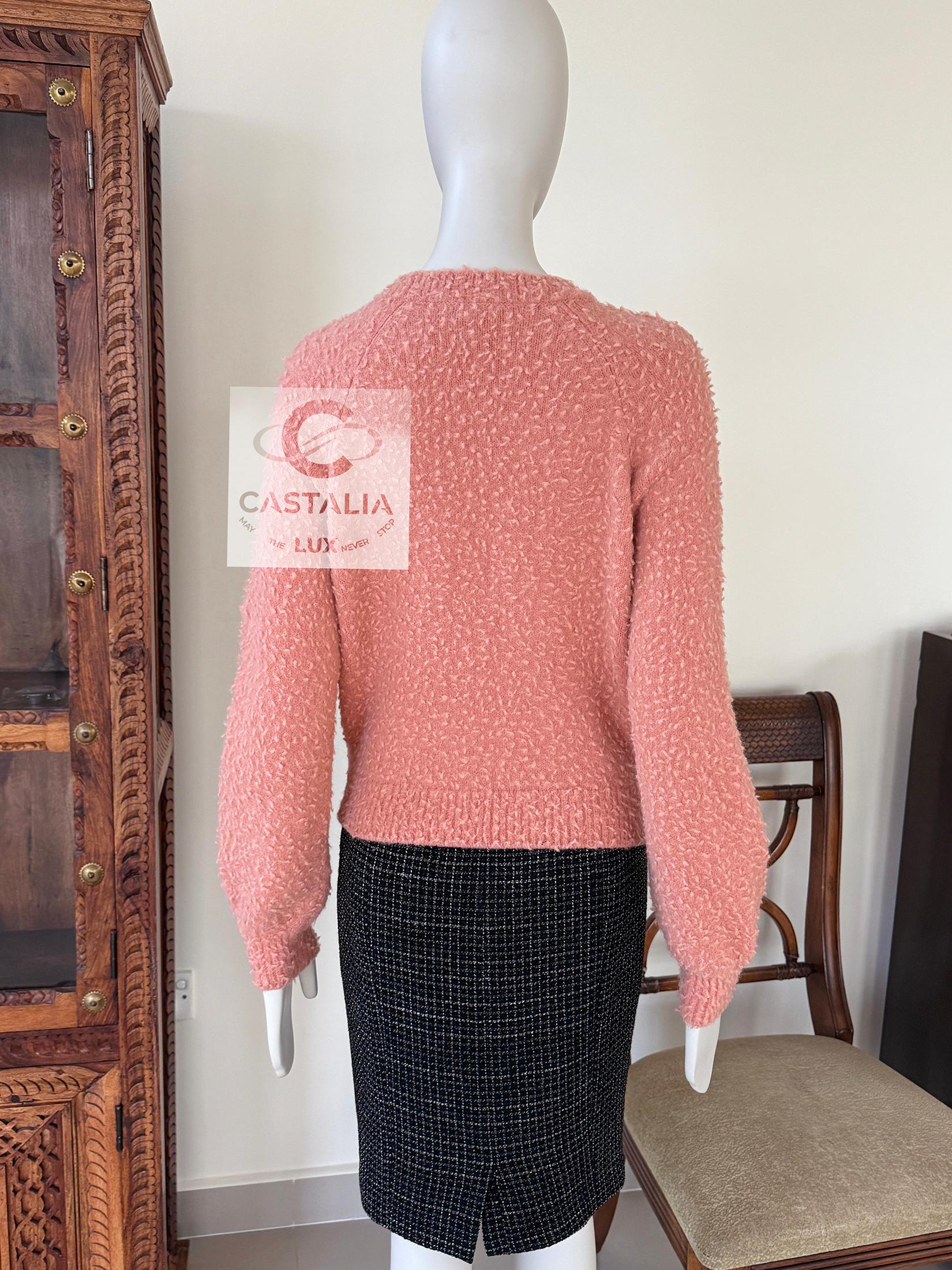 Chanel New CC Turnlock Peach Alpaca Jumper 34 FR For Sale 1