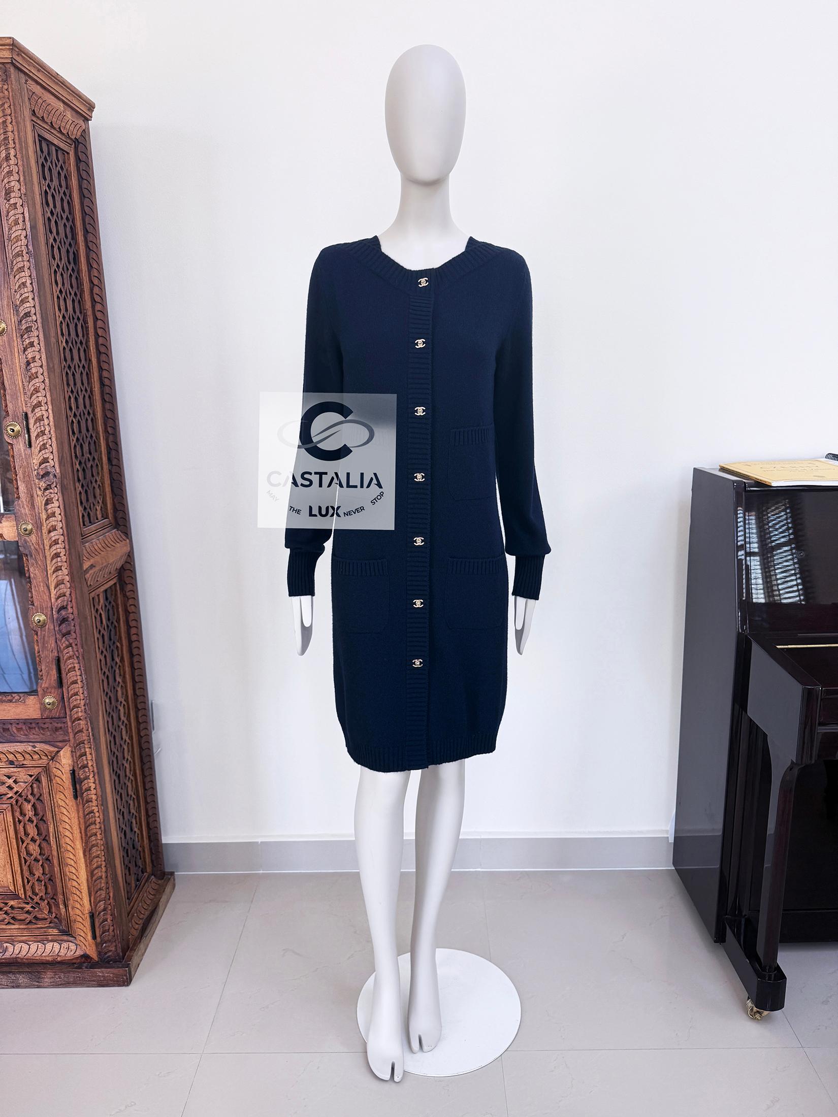 Chanel New CC Turnlocks Cashmere Cardigan 38 FR 2