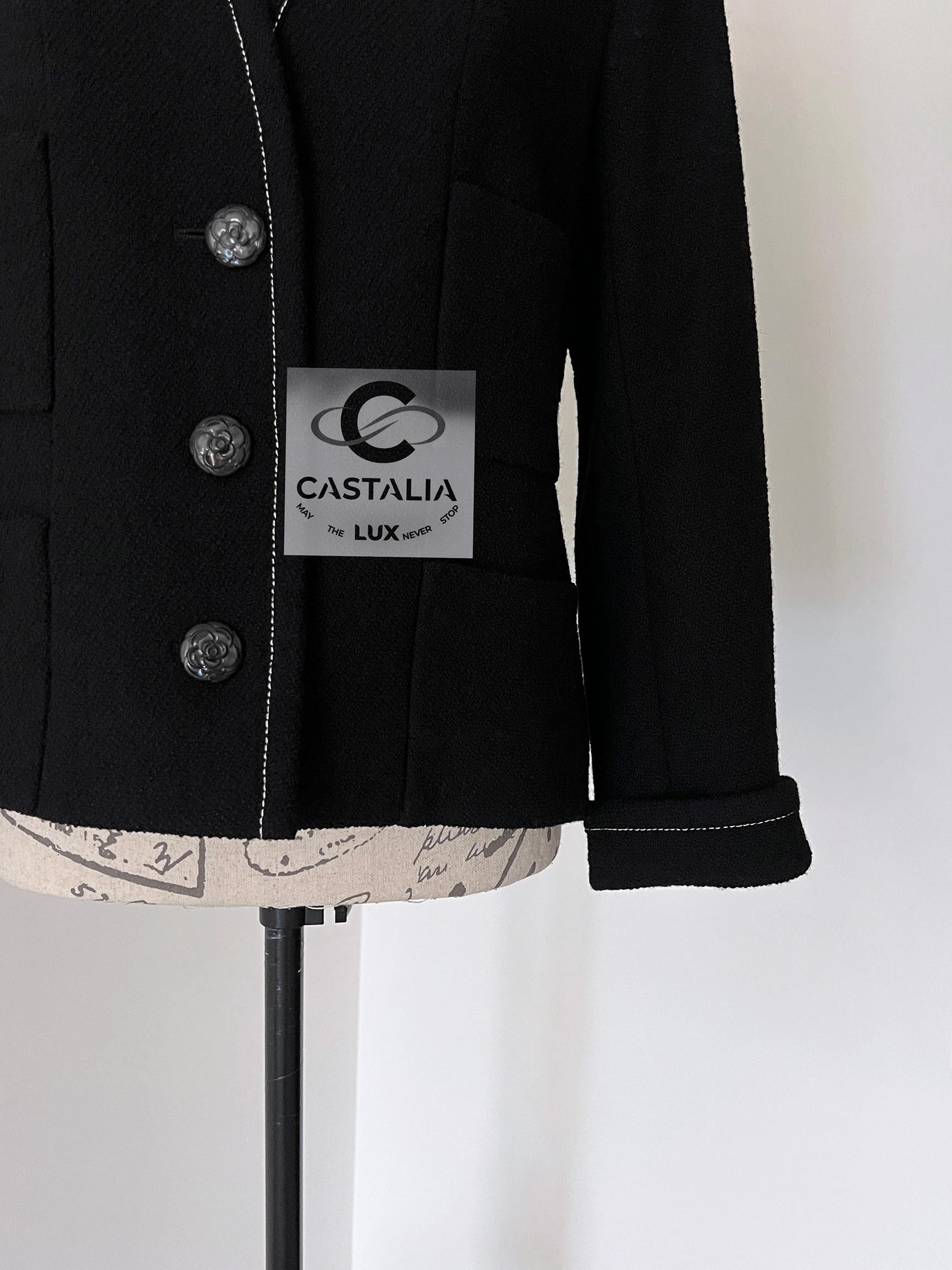 Chanel Neue Coco Brasserie Schwarze Tweed-Jacke aus Tweed 38 FR im Angebot 7