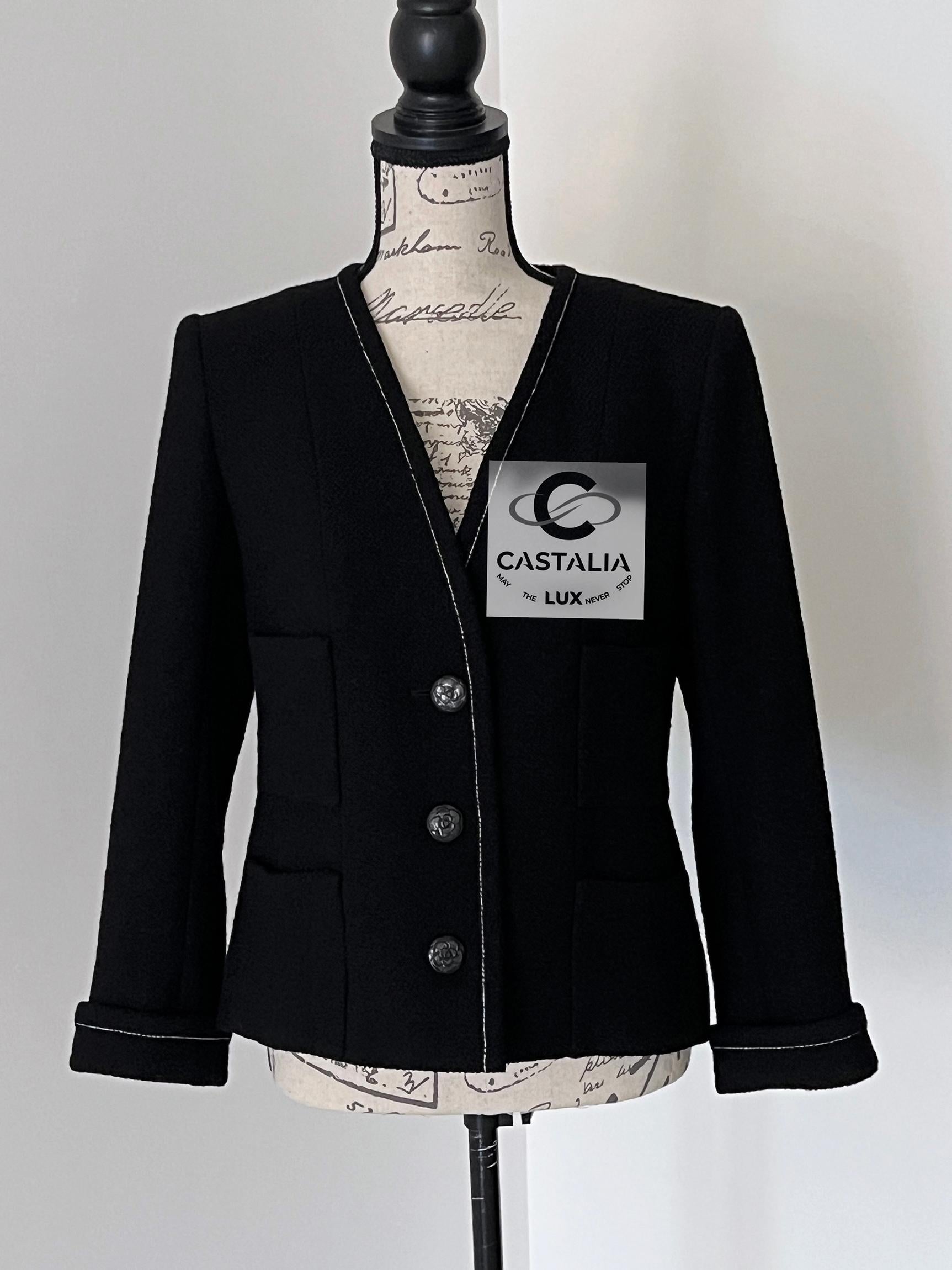 Chanel New Coco Brasserie Black Tweed Jacket 38 FR For Sale 12