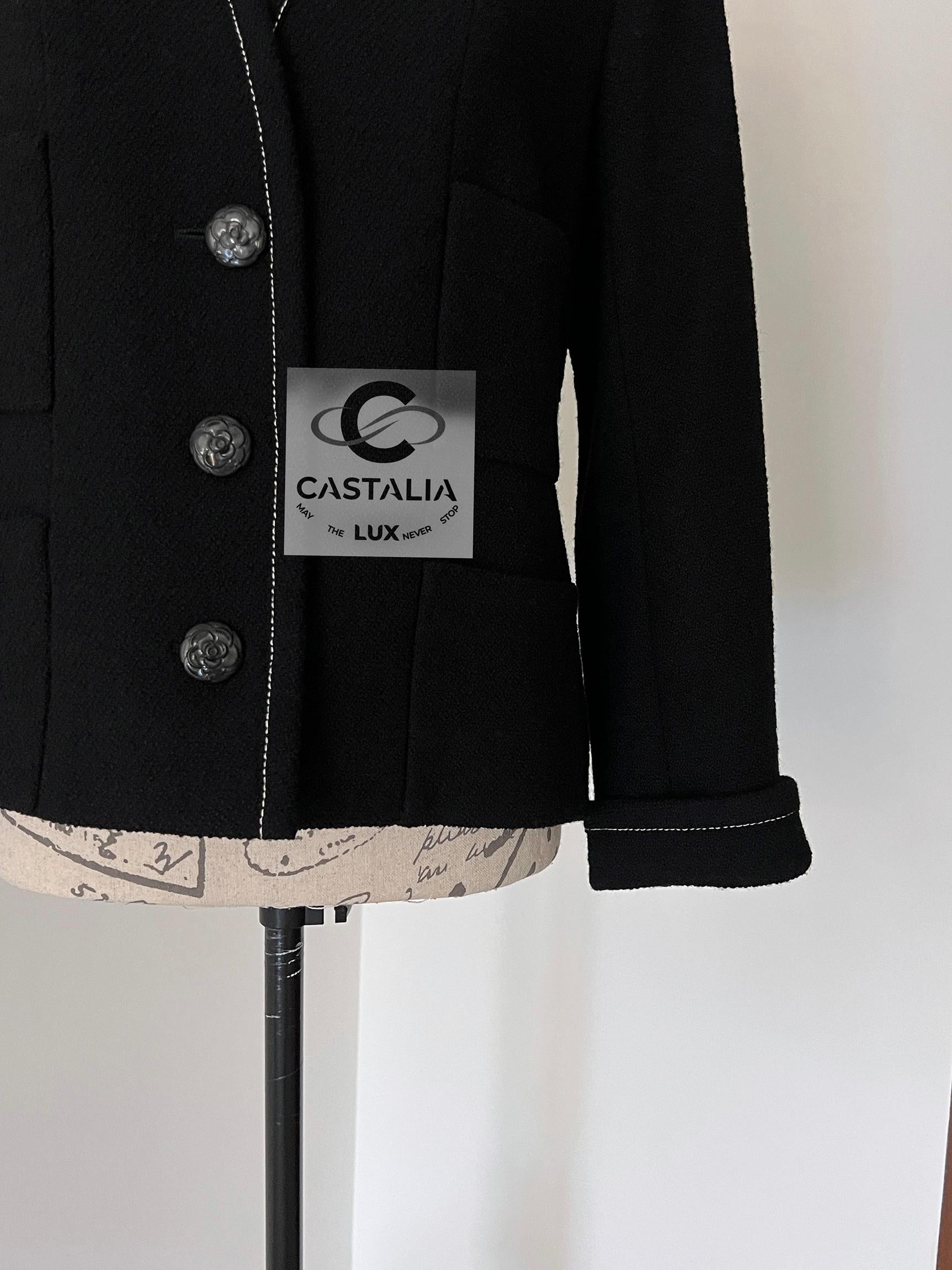 Chanel New Coco Brasserie Black Tweed Jacket 10